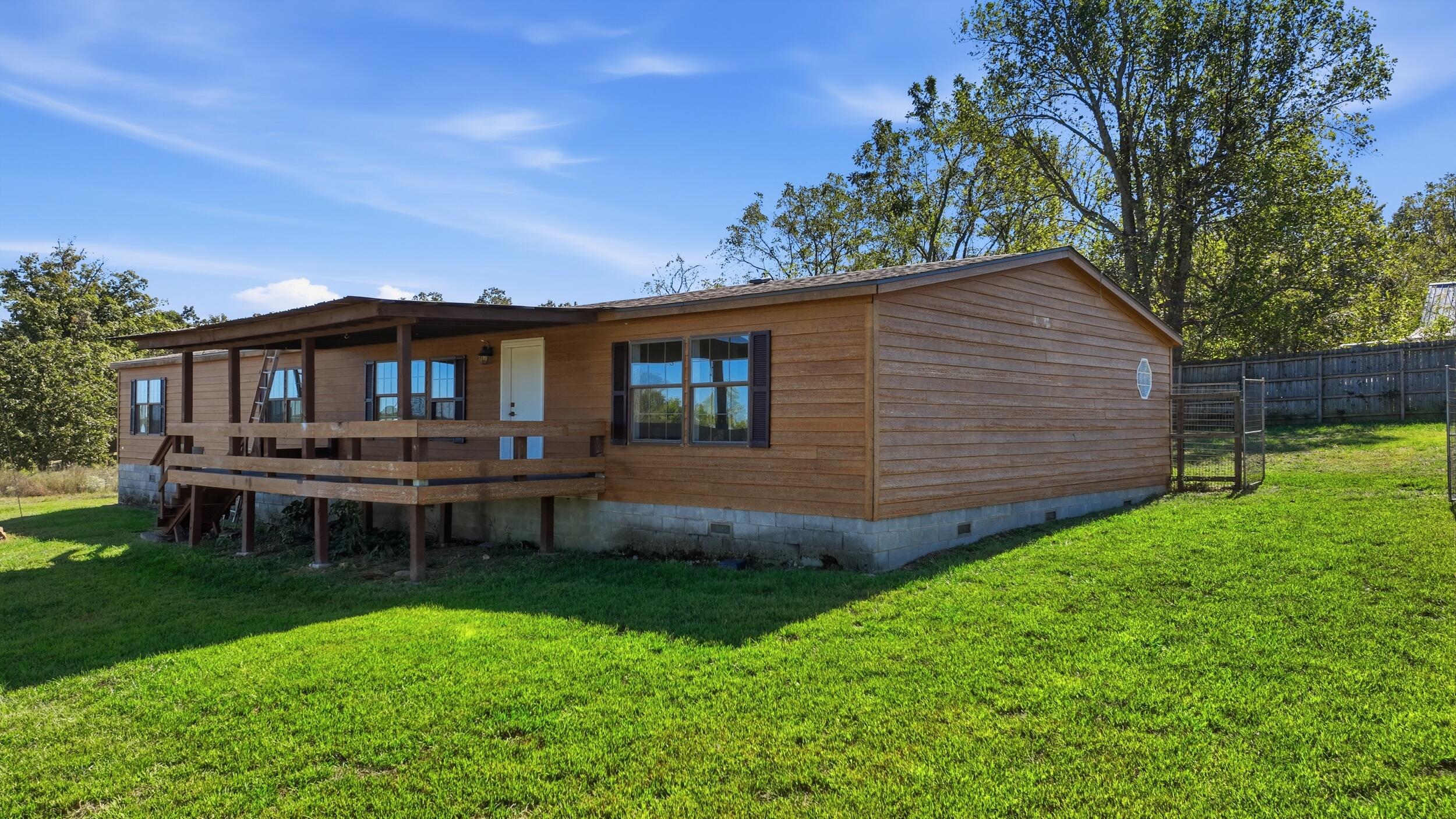 2570 State Route U Property Photo 1