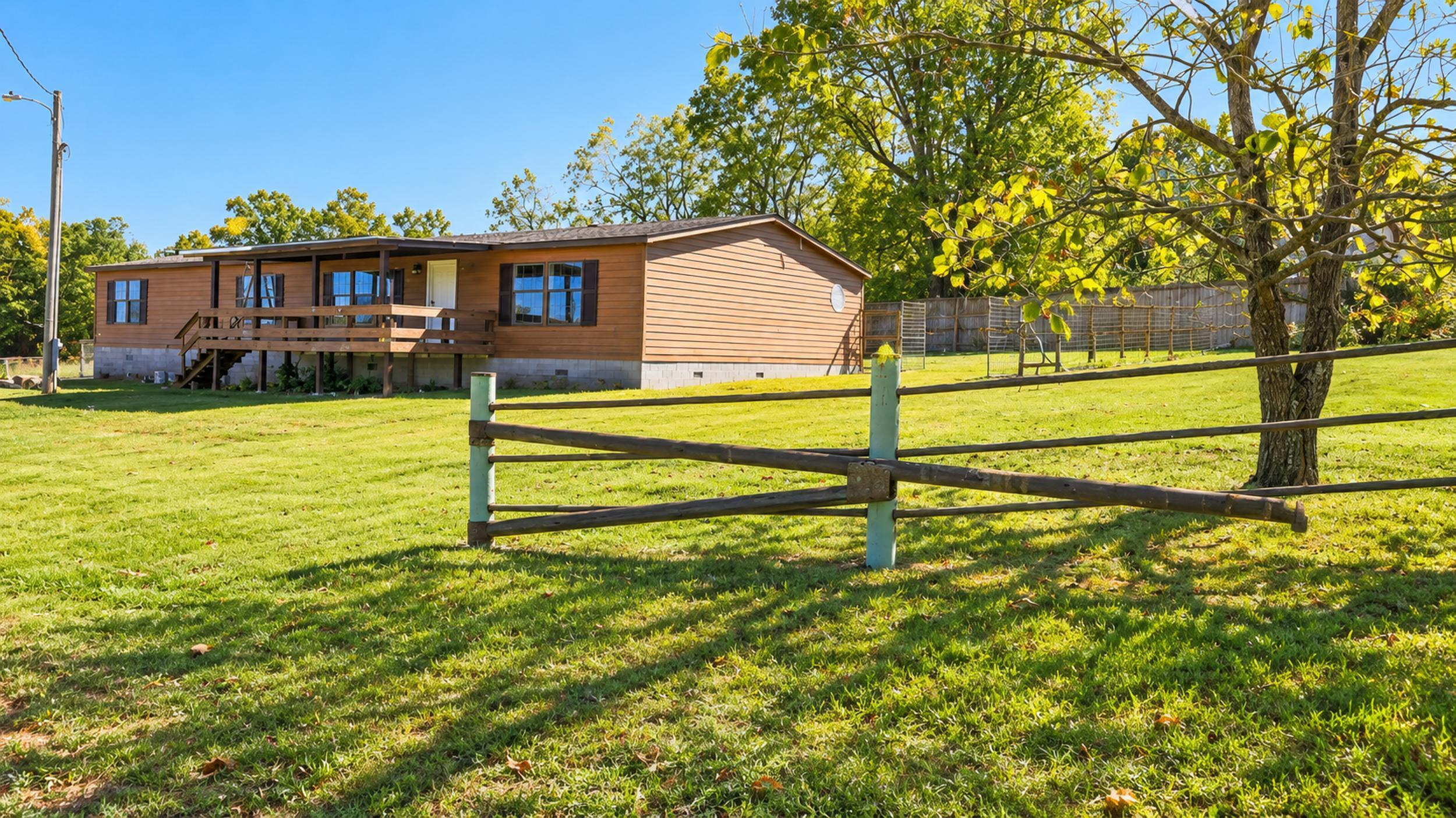 2570 State Route U Property Photo 2
