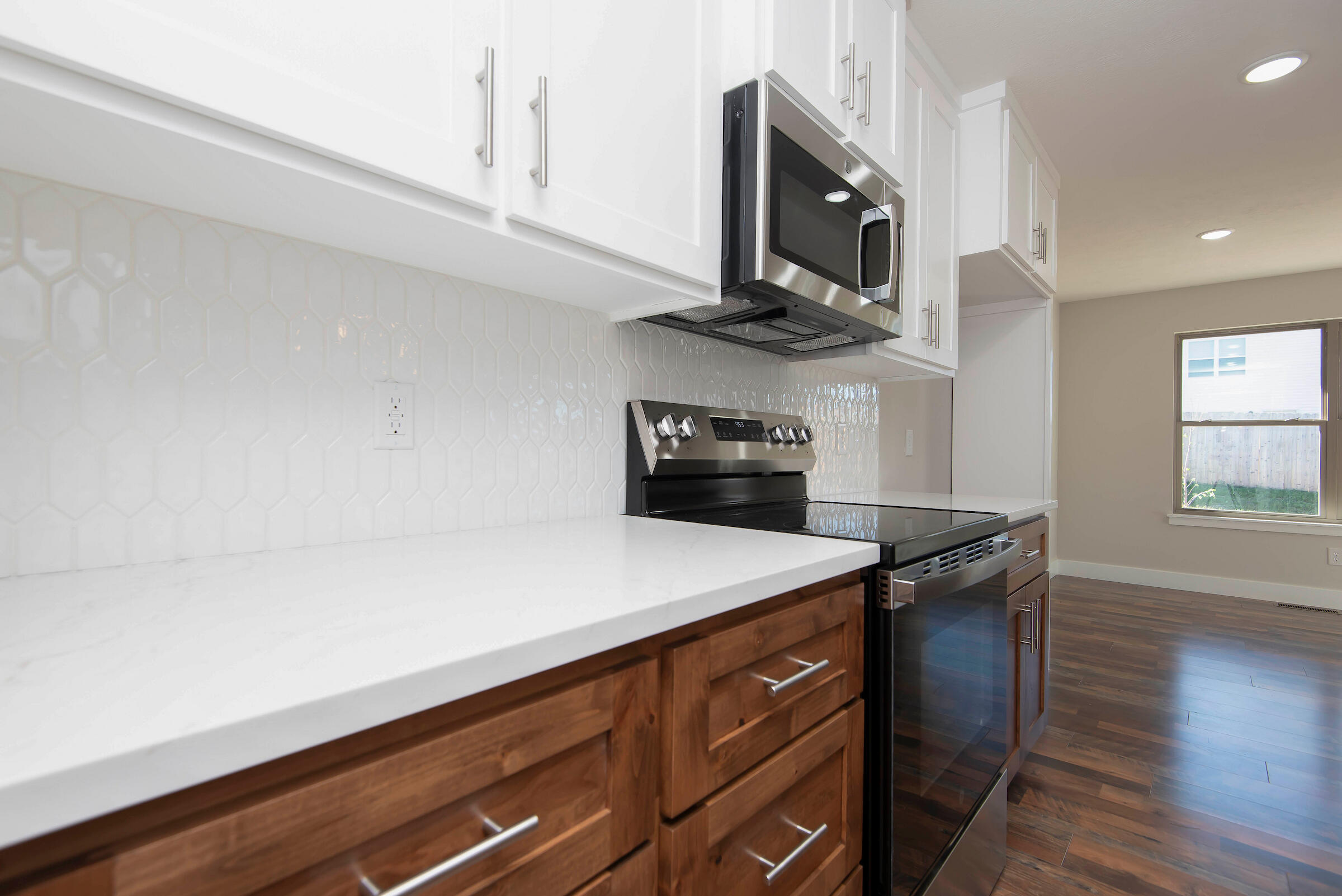 2608 West Pigeon Drive Property Photo 8