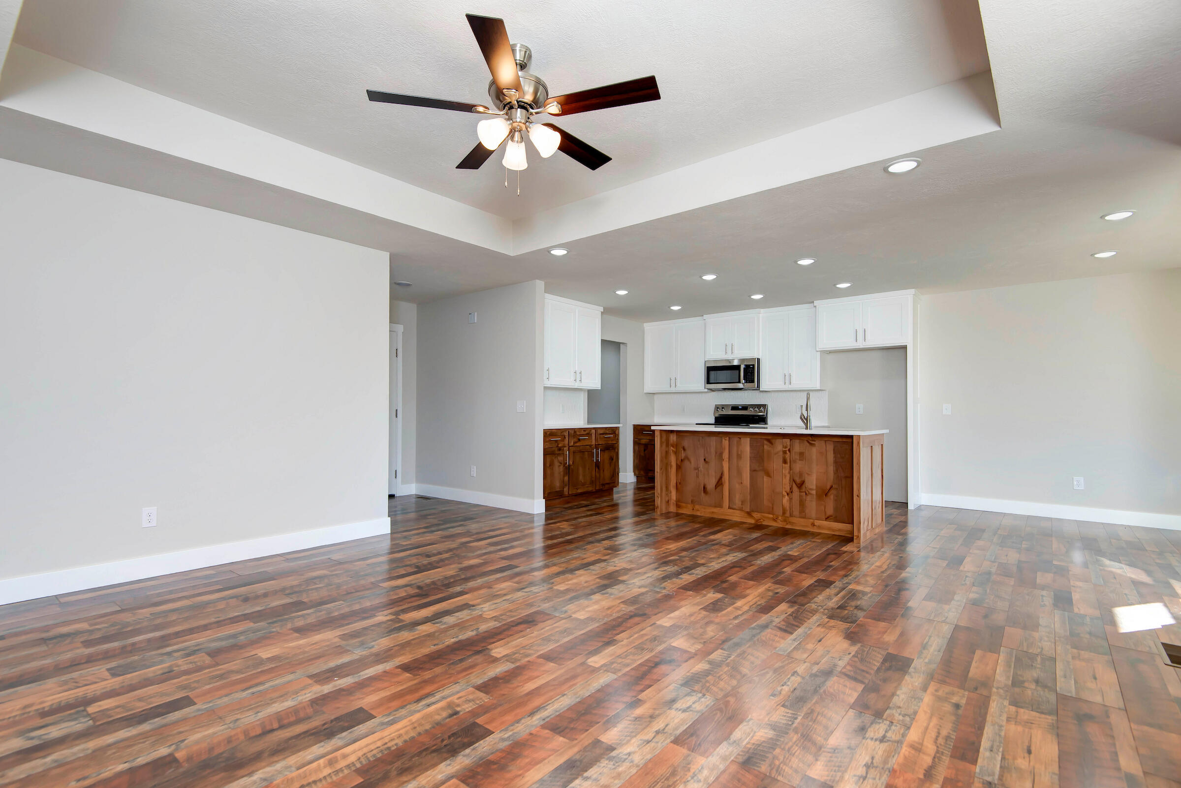 2608 West Pigeon Drive Property Photo 12