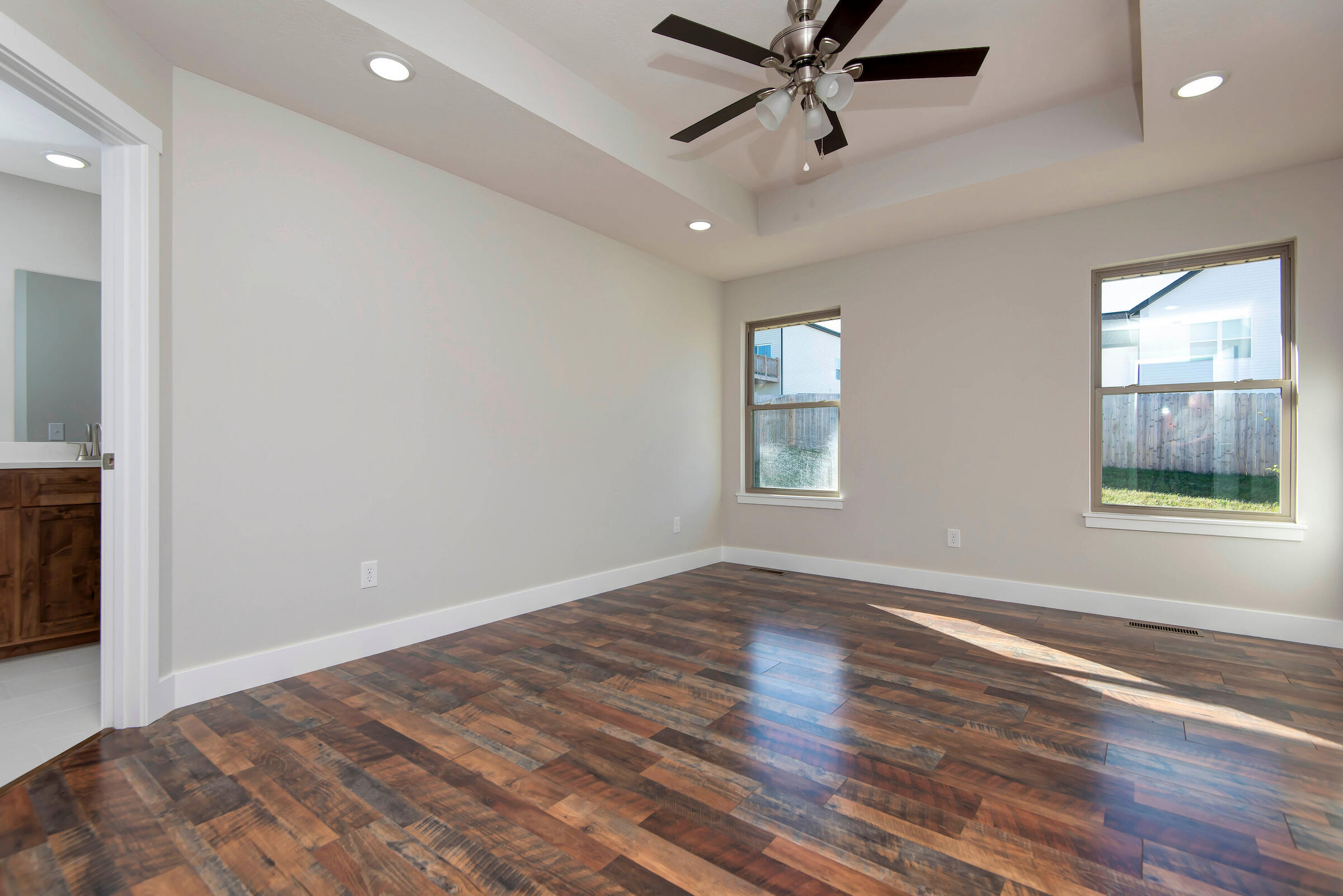 2608 West Pigeon Drive Property Photo 14