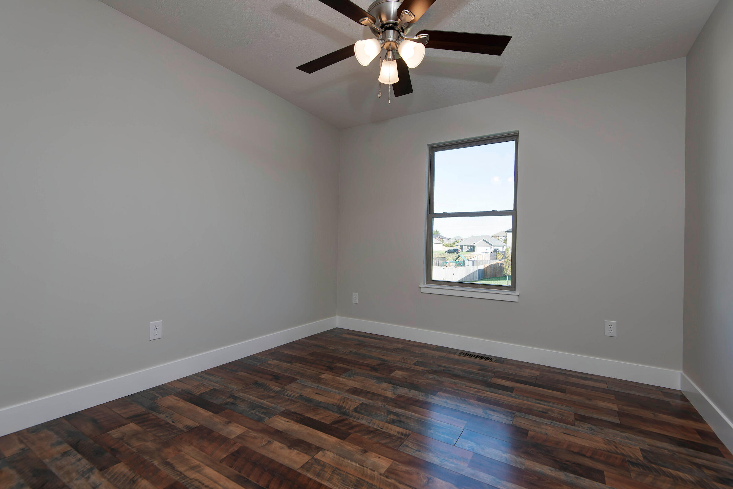 2608 West Pigeon Drive Property Photo 22