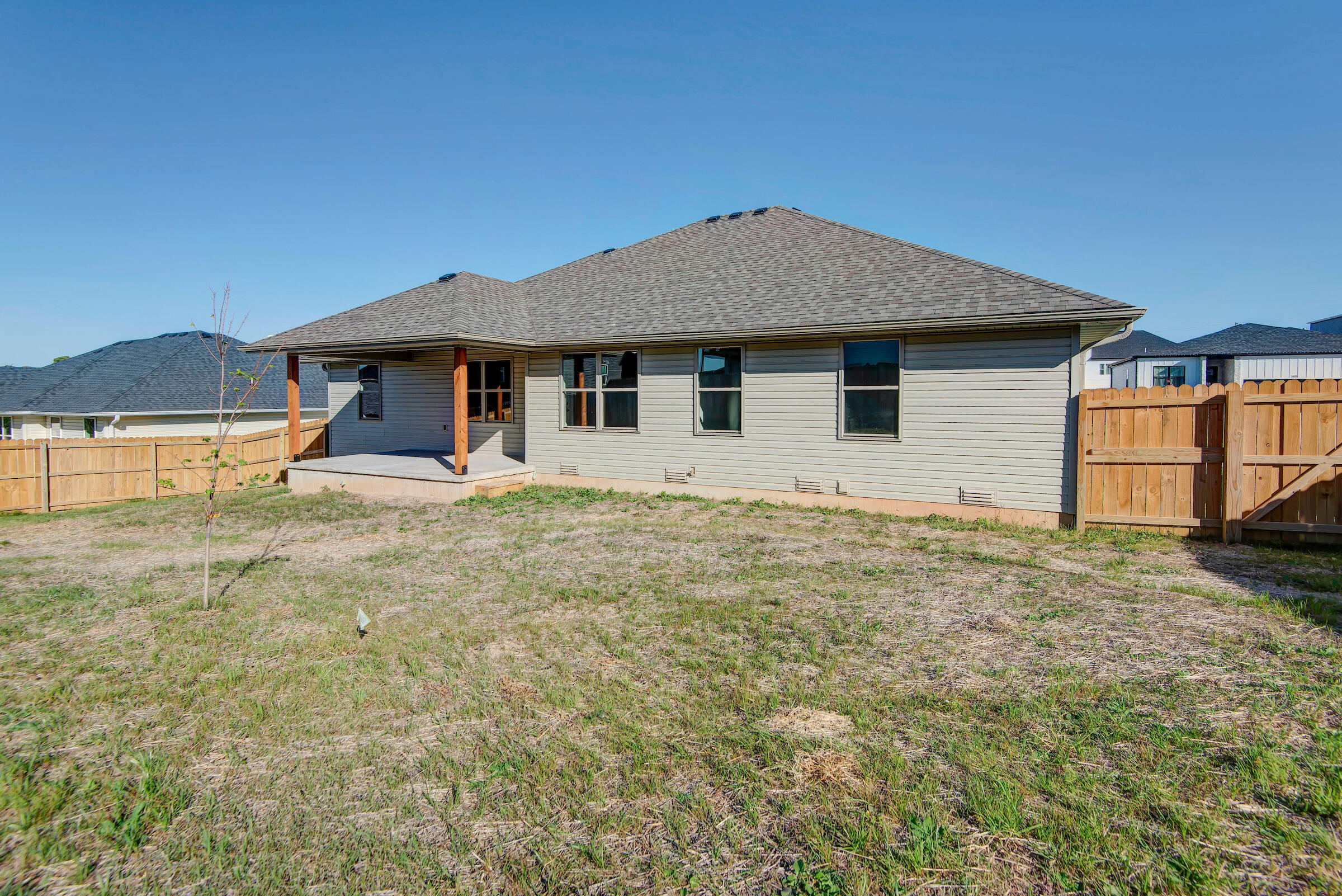 2608 West Pigeon Drive Property Photo 25