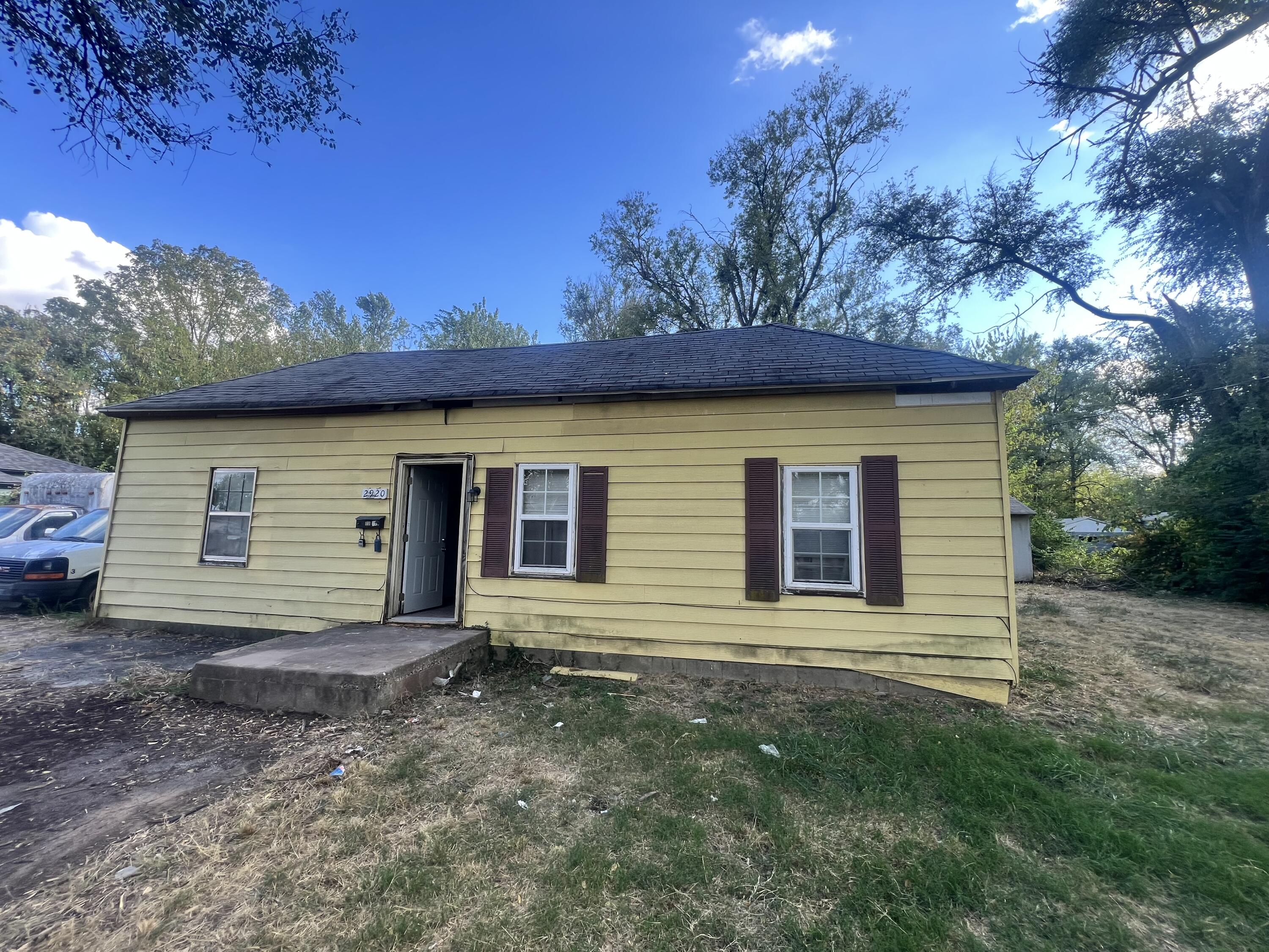 2920 West Mount Vernon Street Property Photo 1