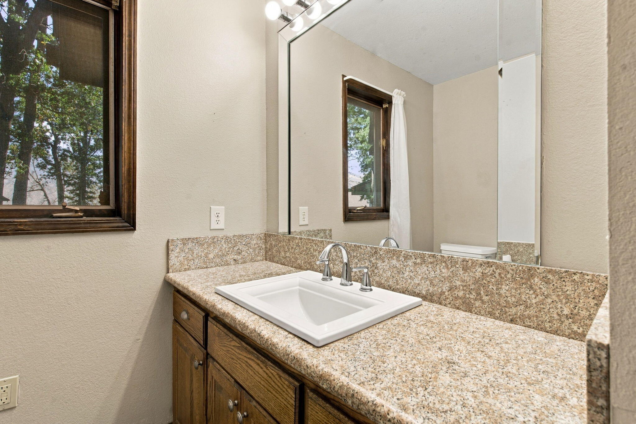 12940 West Farm Road 34 Property Photo 13