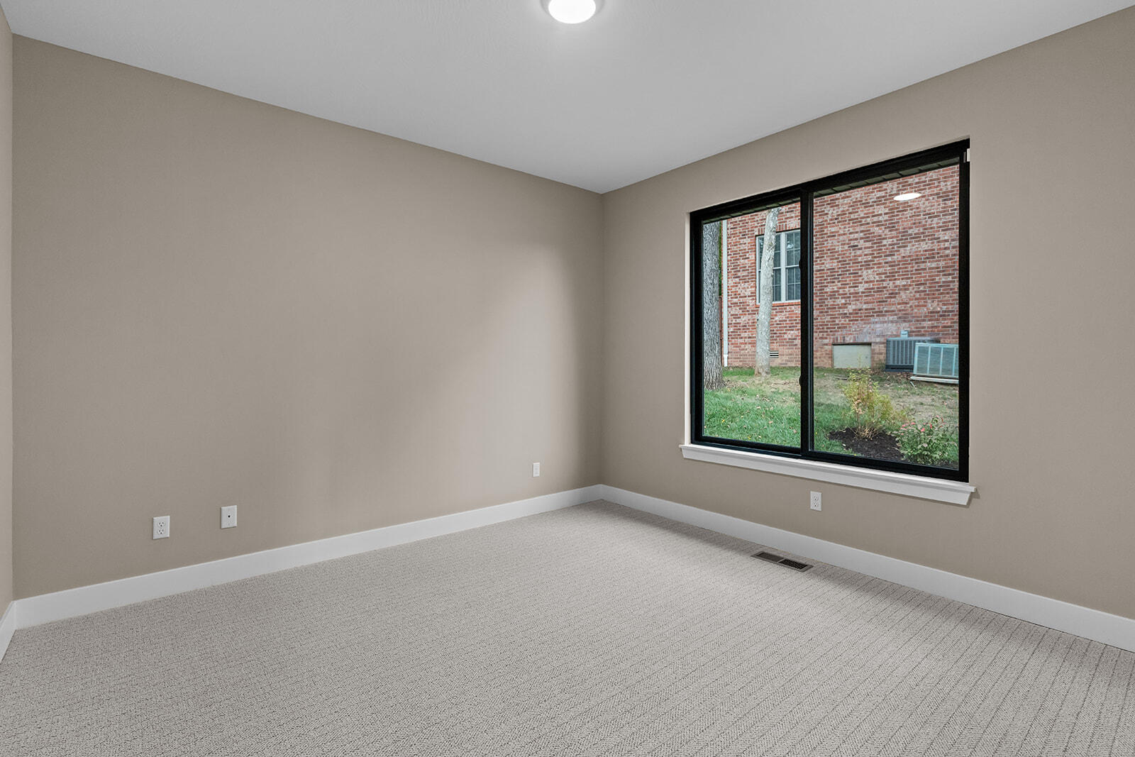 5786 South Brightwater Trail Property Photo 8