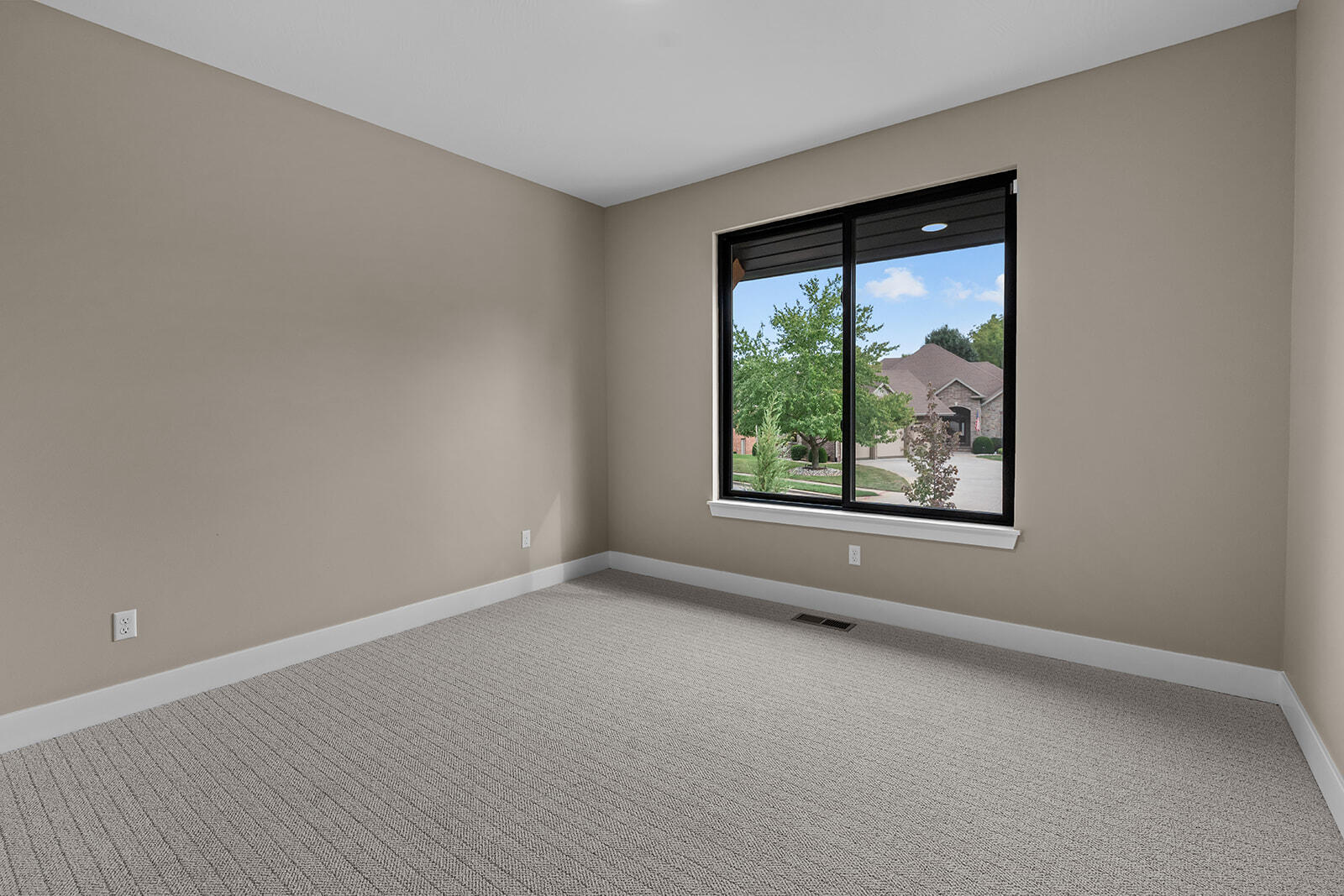 5786 South Brightwater Trail Property Photo 11