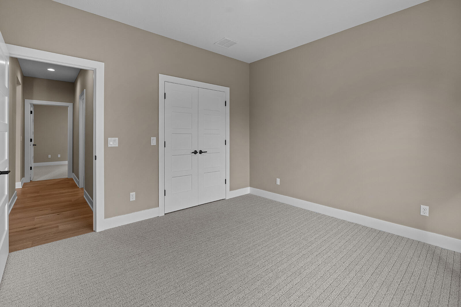 5786 South Brightwater Trail Property Photo 12