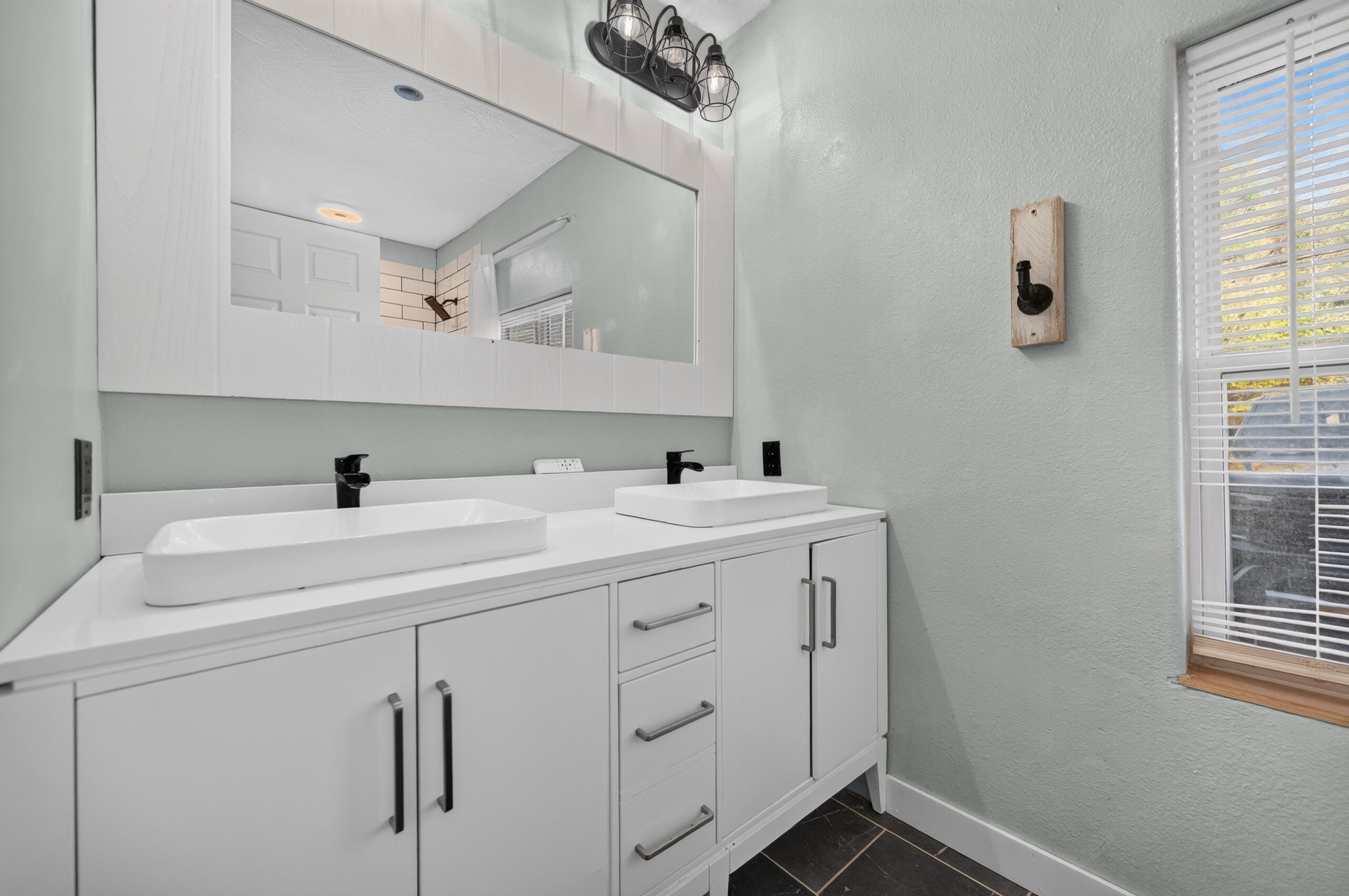 429 North Mill Street Property Photo 14