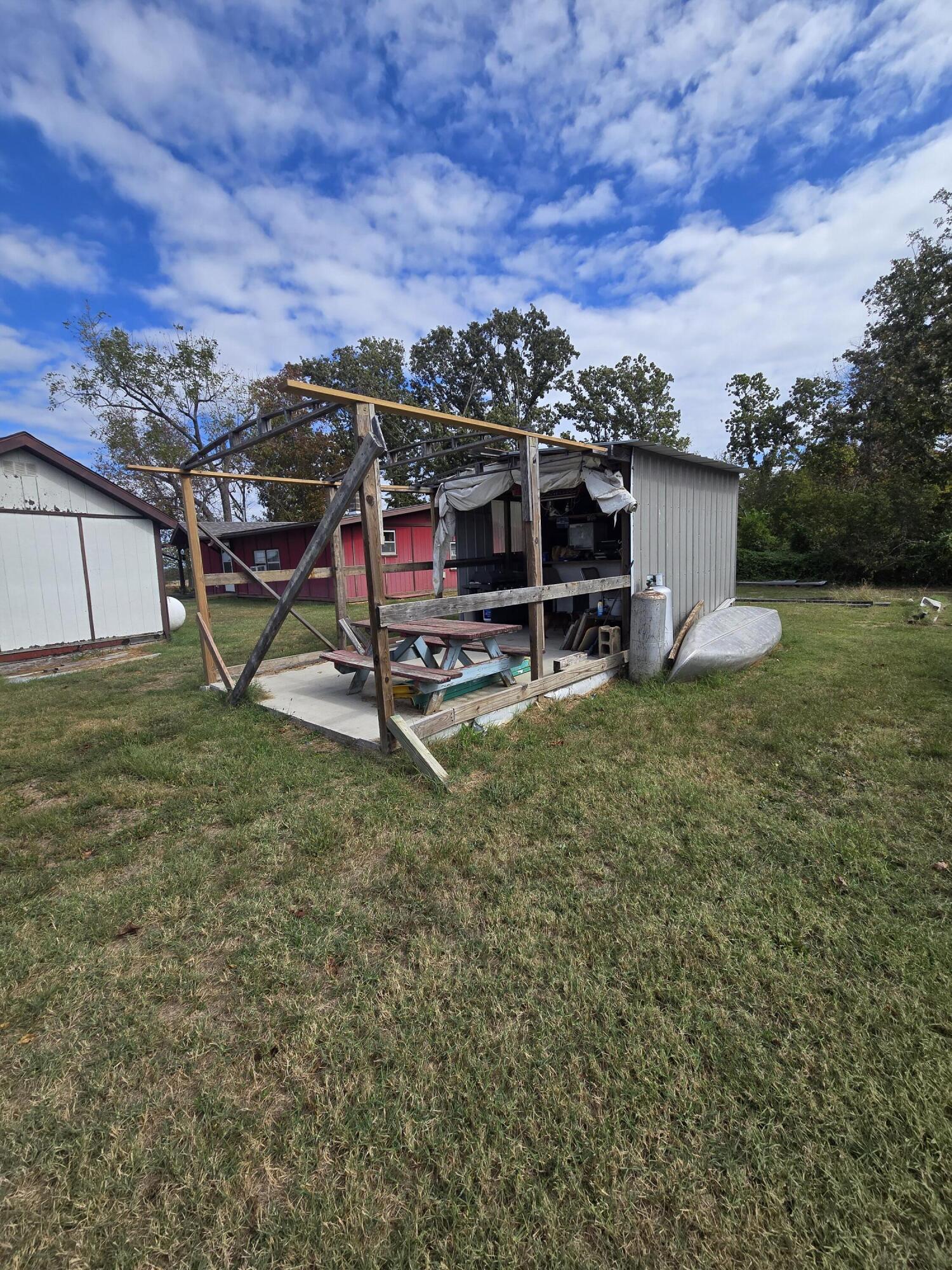 946 County Road 3670 Property Photo 25