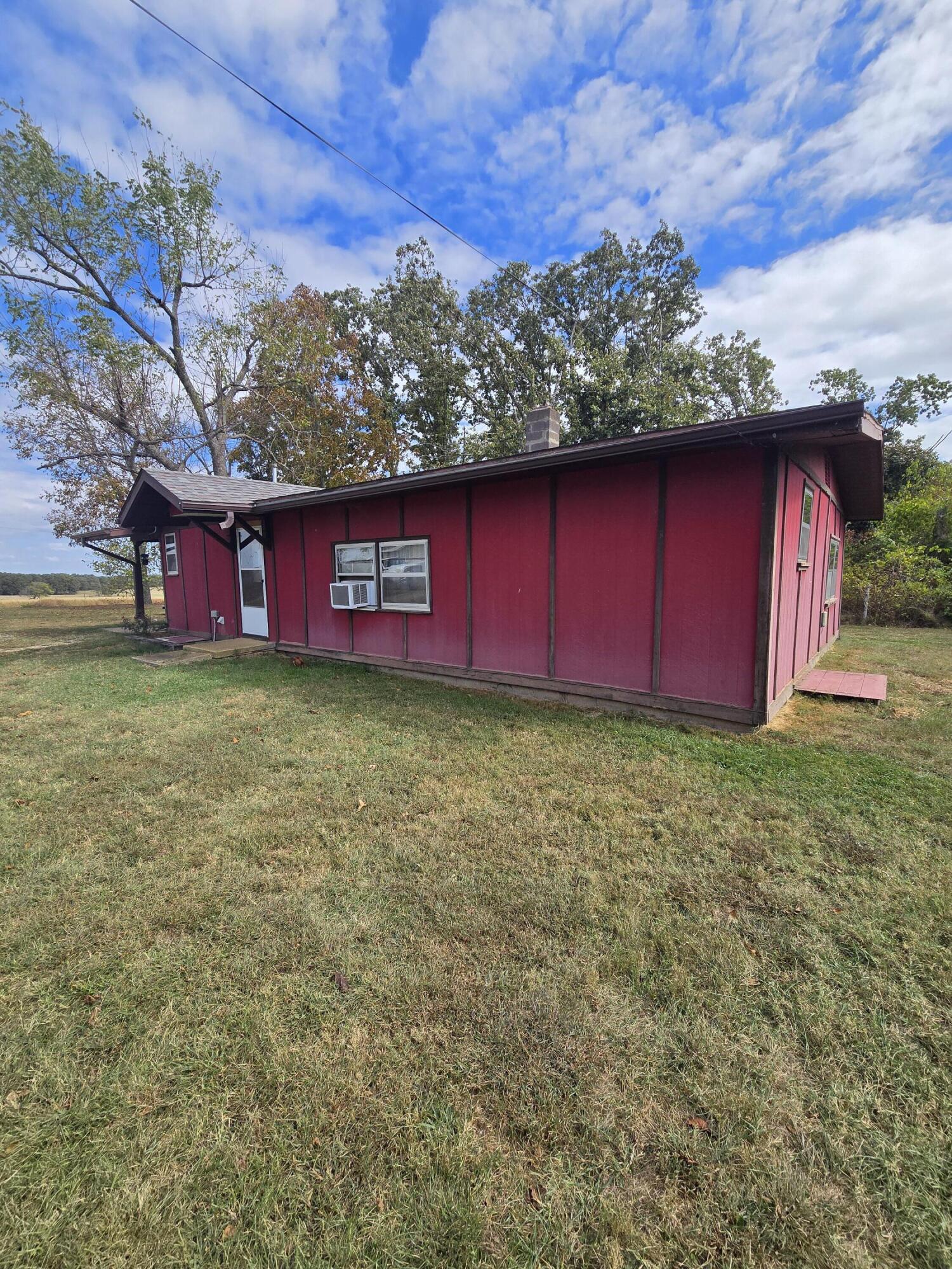 946 County Road 3670 Property Photo 31