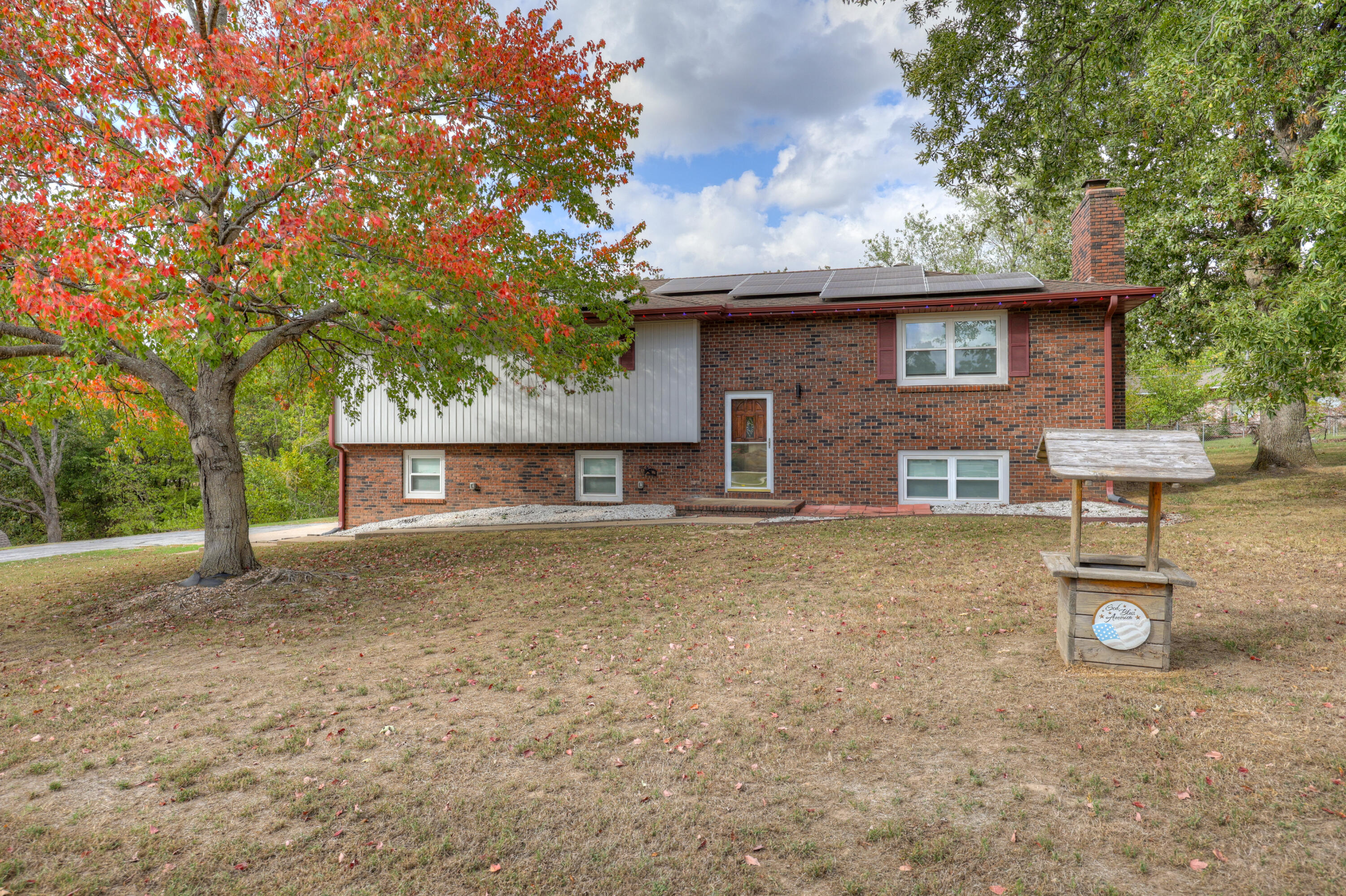 2905 Southern Hills Drive Property Photo 2