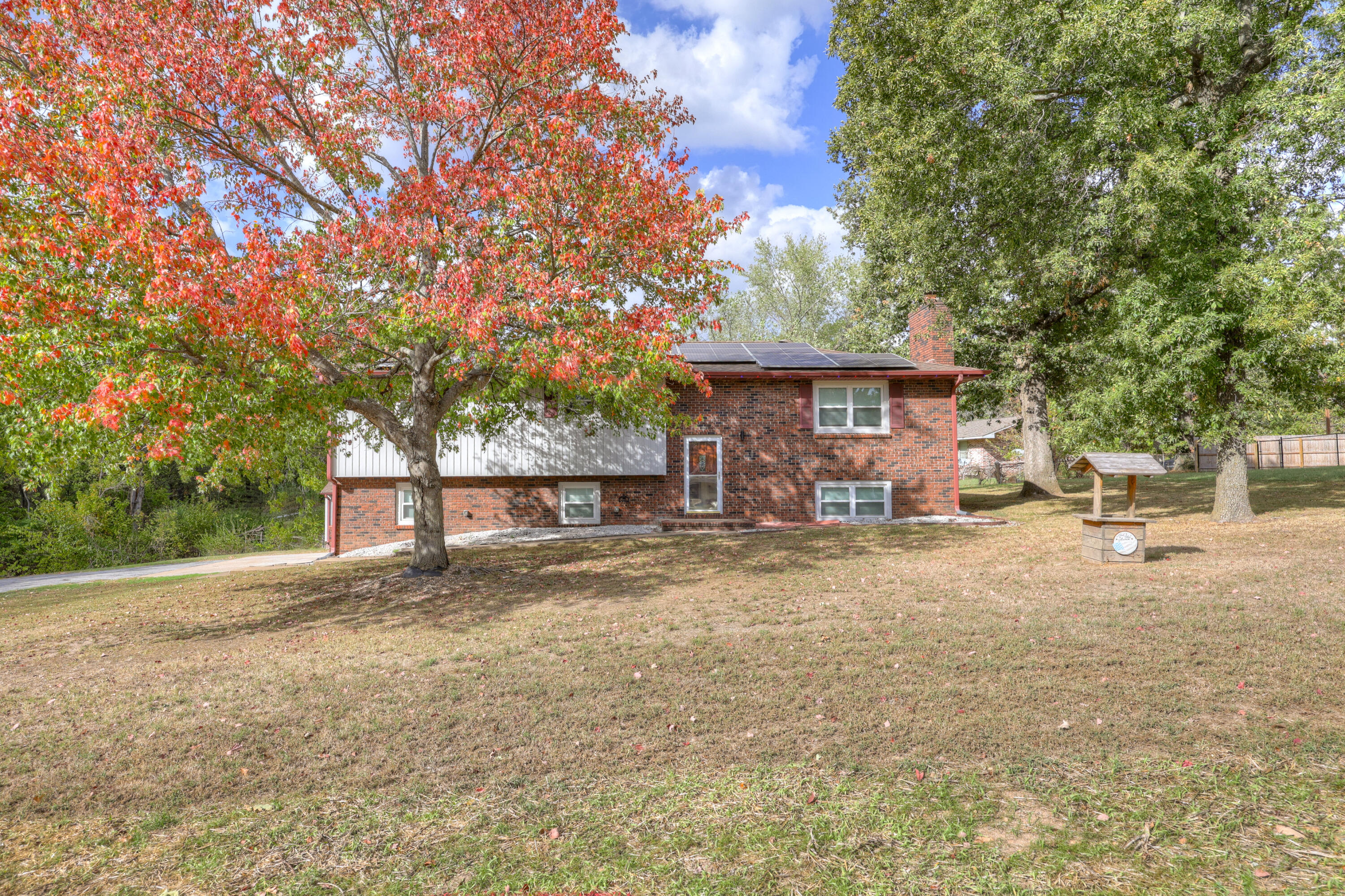 2905 Southern Hills Drive Property Photo 3