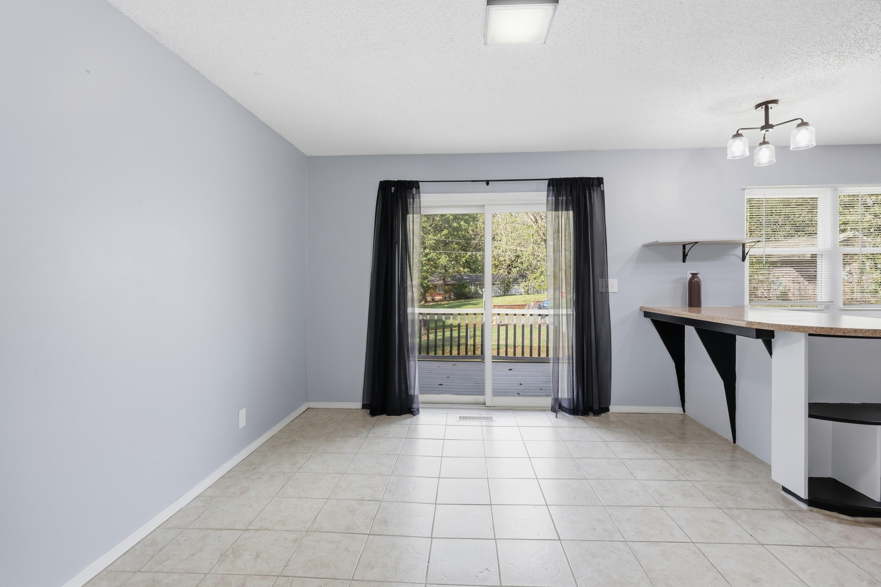2905 Southern Hills Drive Property Photo 12