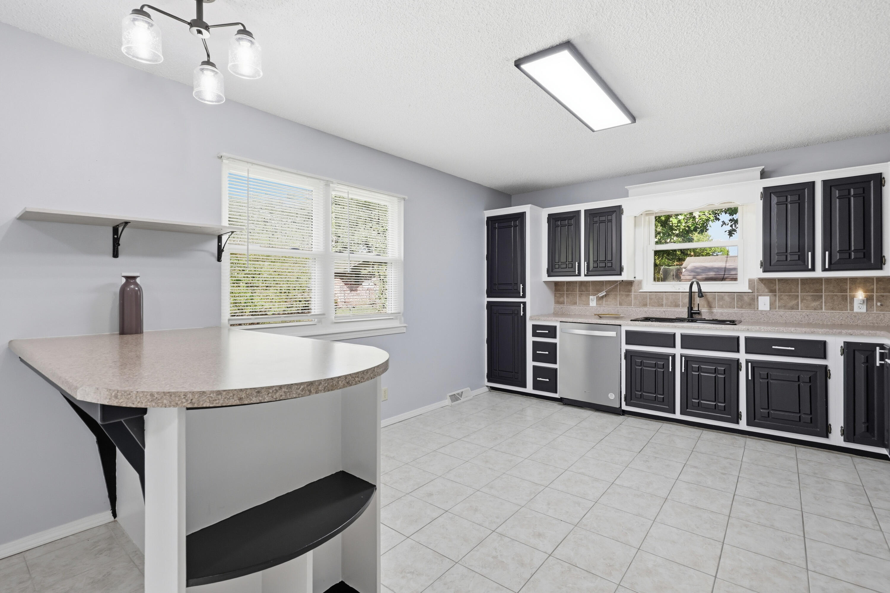 2905 Southern Hills Drive Property Photo 16