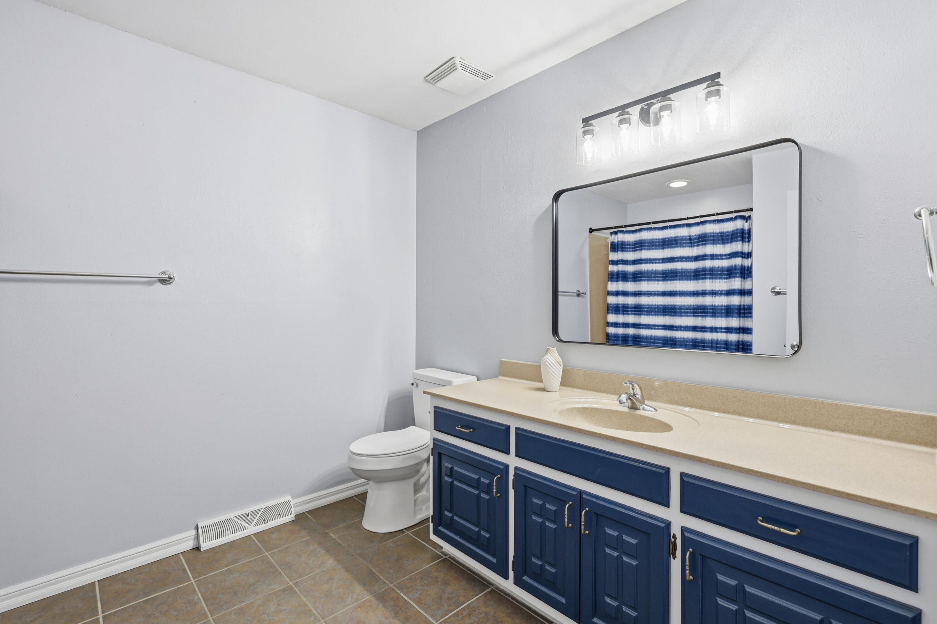 2905 Southern Hills Drive Property Photo 21