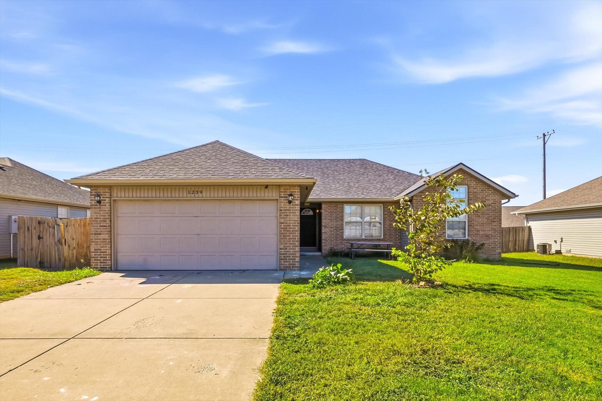 1239 North Andre Avenue Property Photo 1