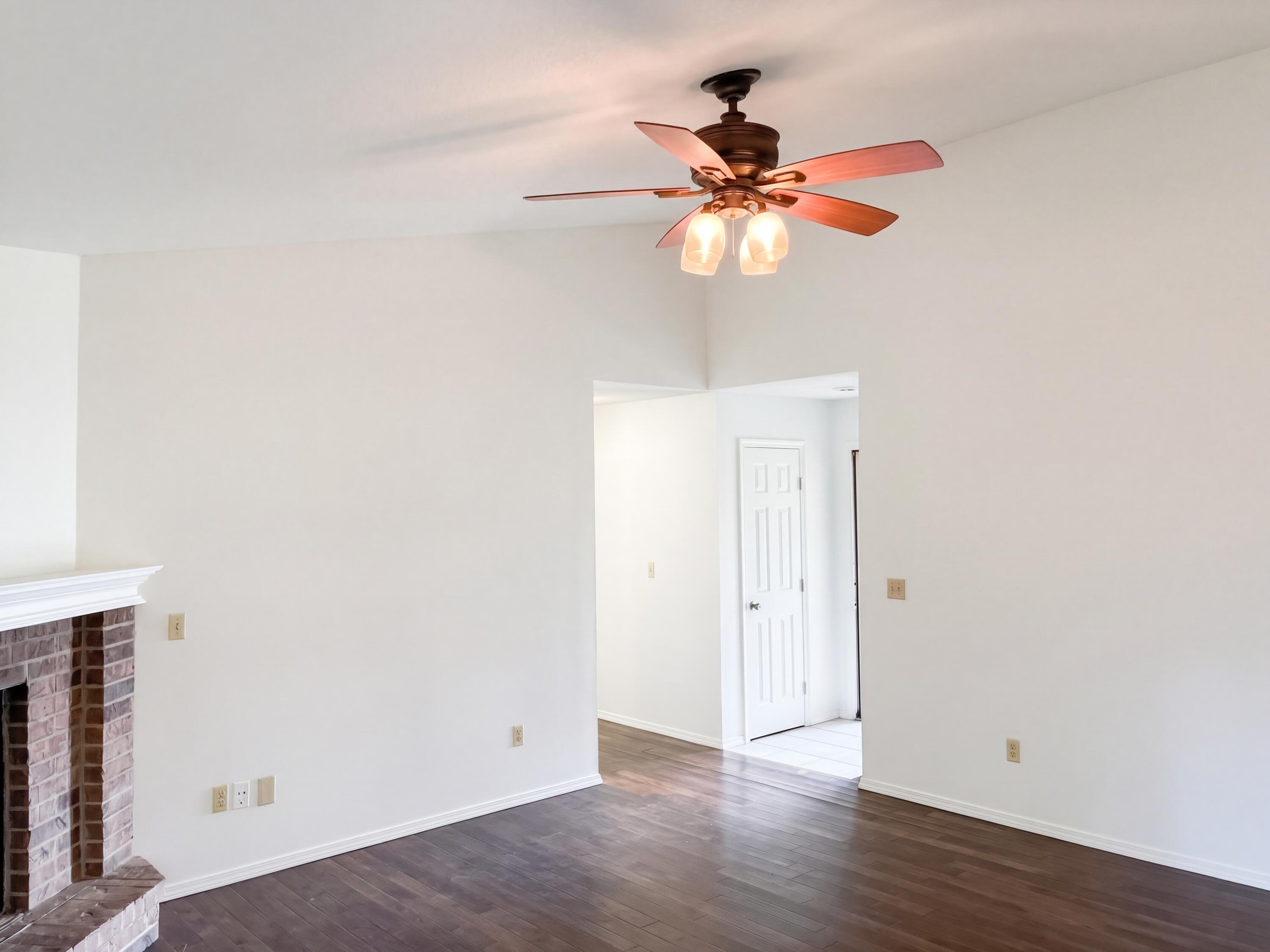 3651 South Meadowlark Avenue Property Photo 10