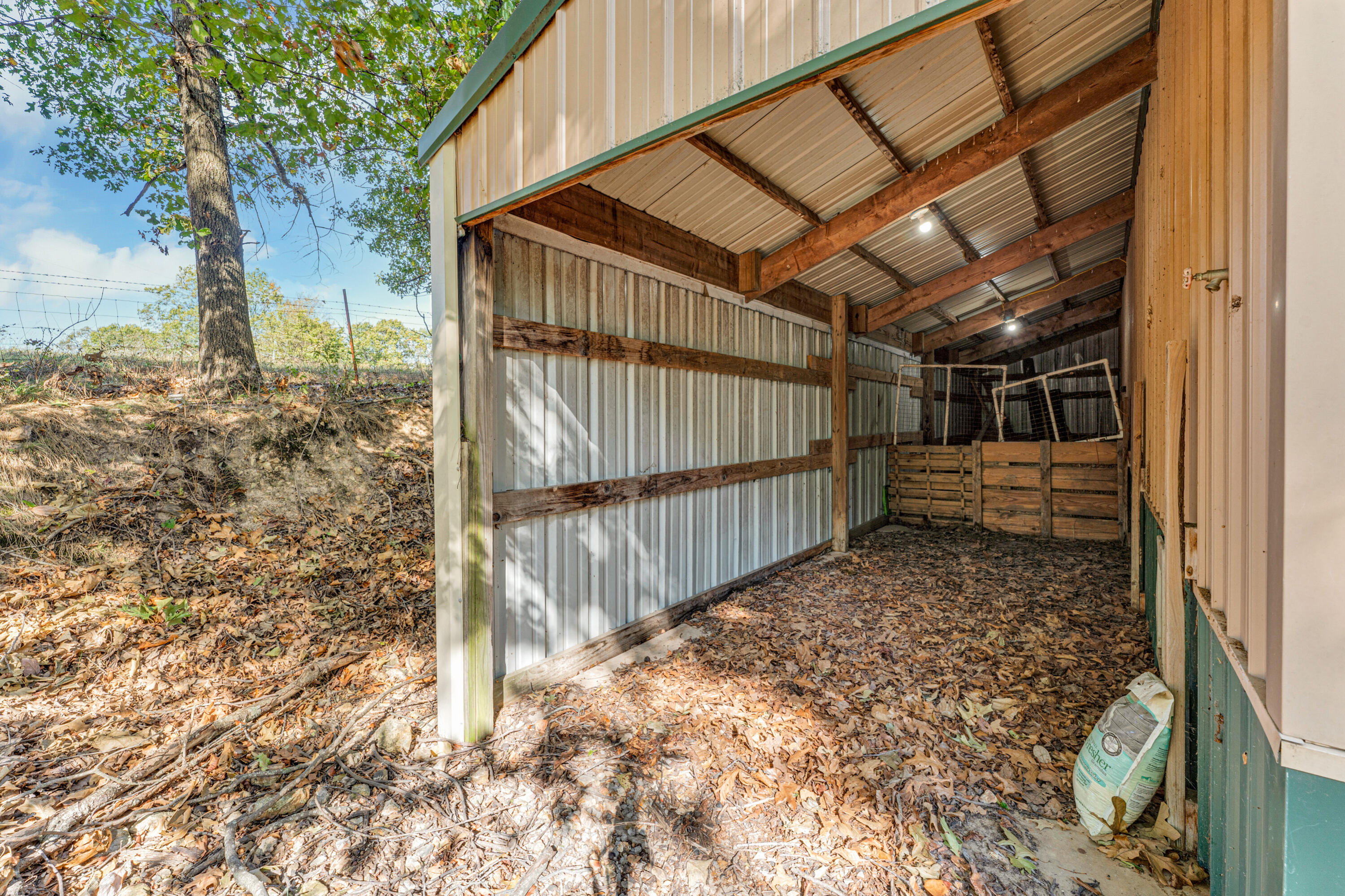 1549 Elm Springs Road Property Photo 9