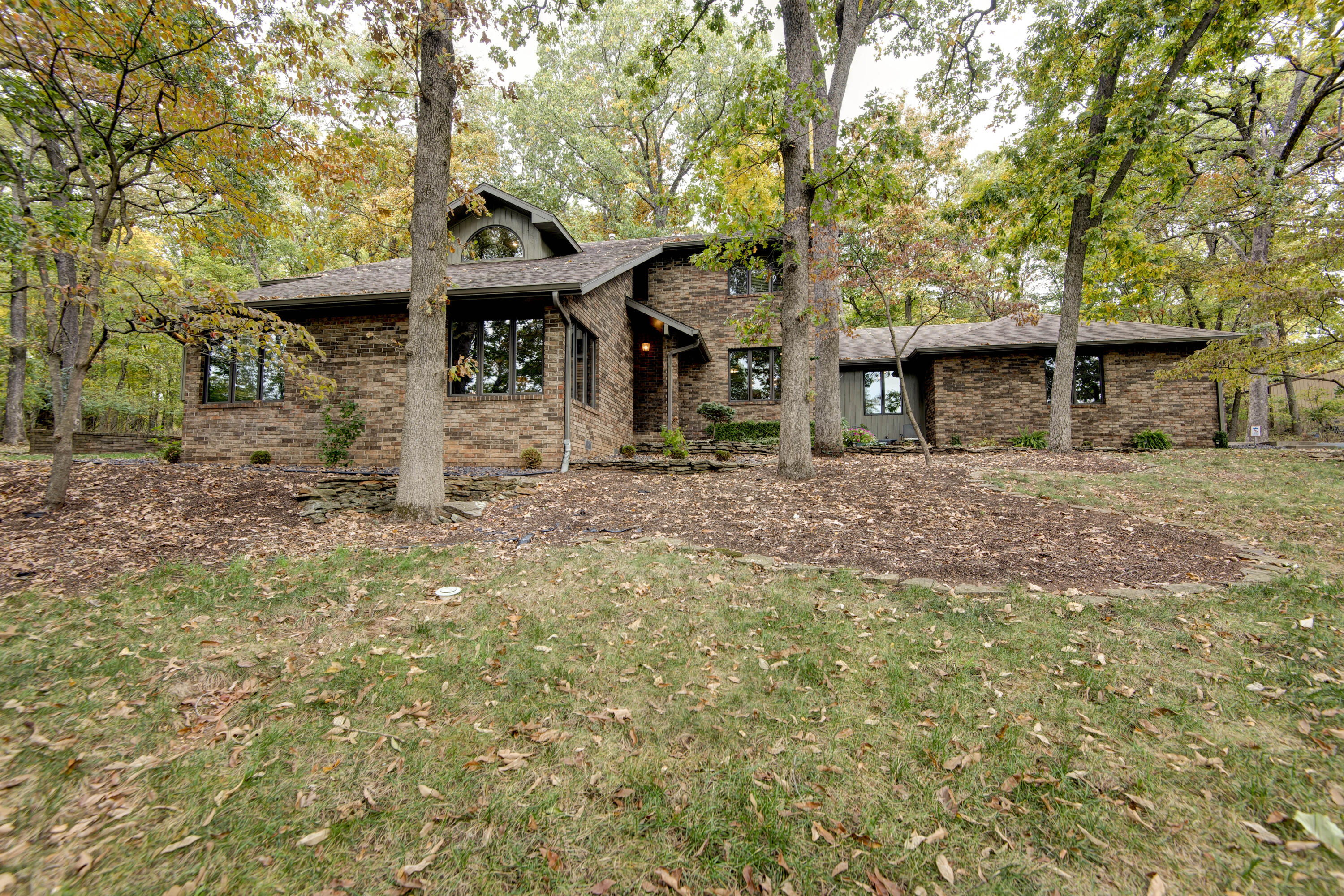 4915 East Royal Drive Property Photo 1