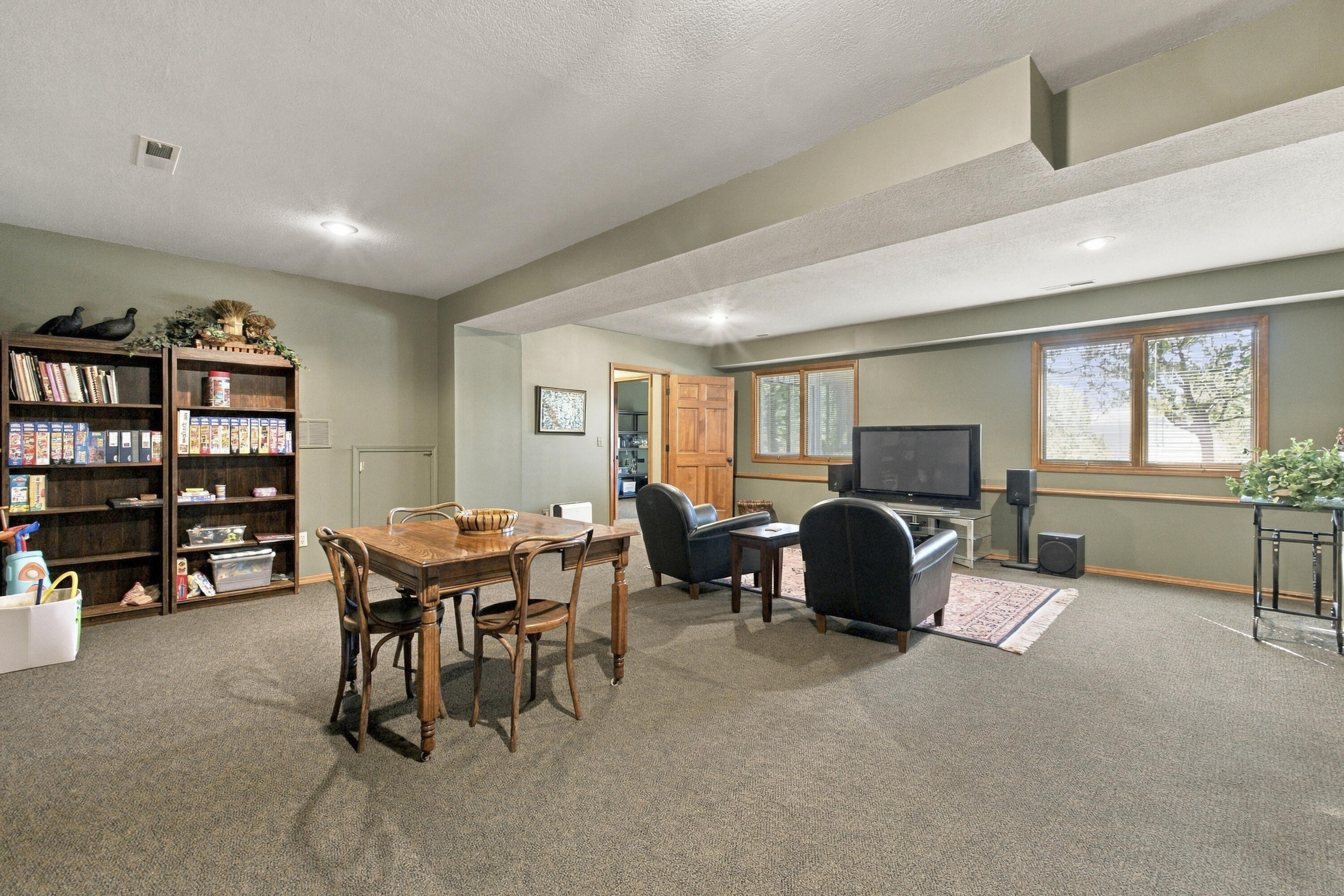 4915 East Royal Drive Property Photo 22