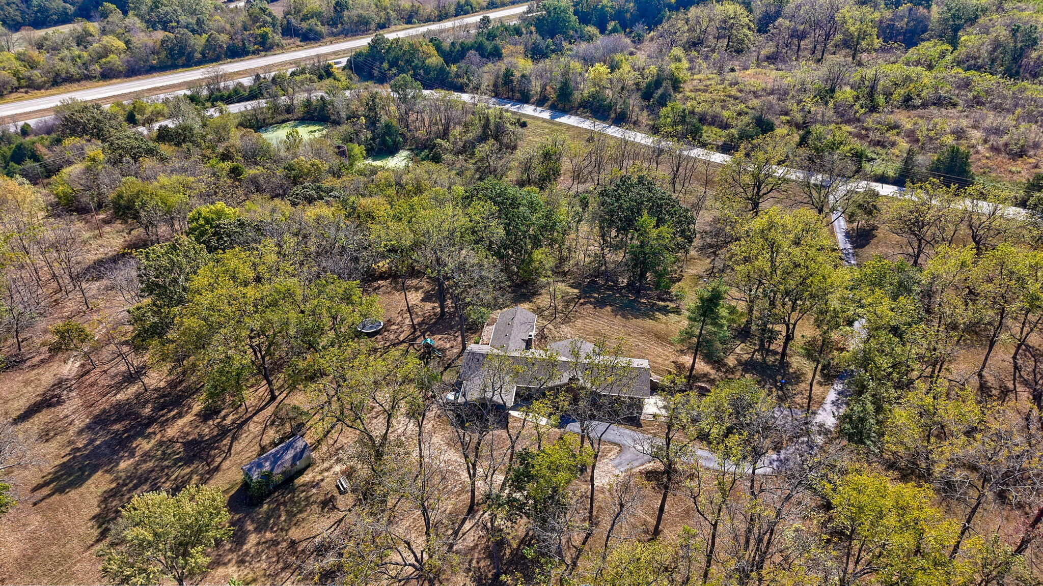 4005 West Farm Road 6 Property Photo 3