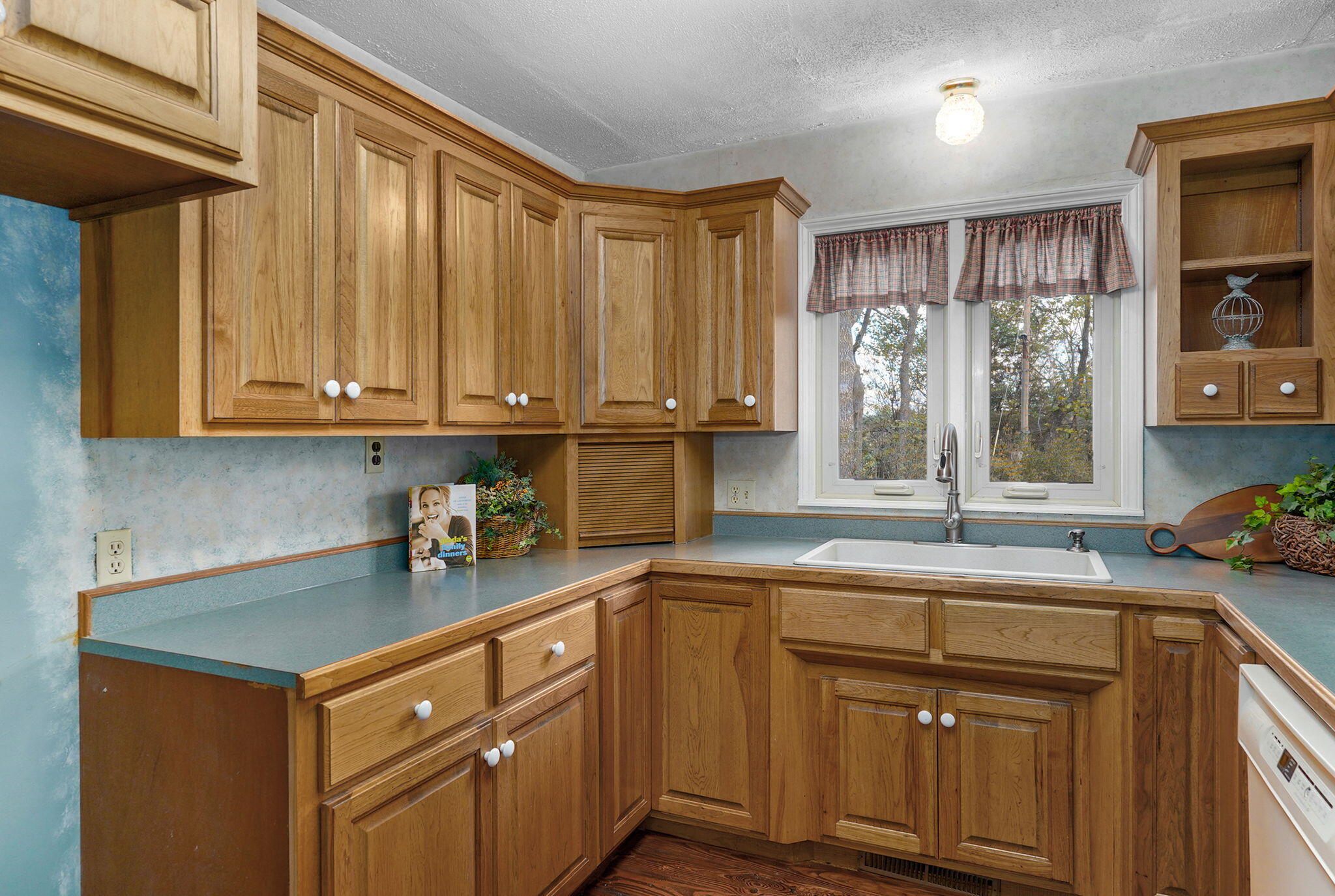 4005 West Farm Road 6 Property Photo 12