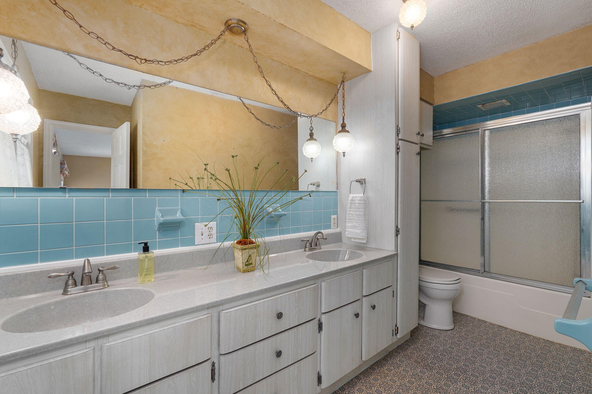 4005 West Farm Road 6 Property Photo 24