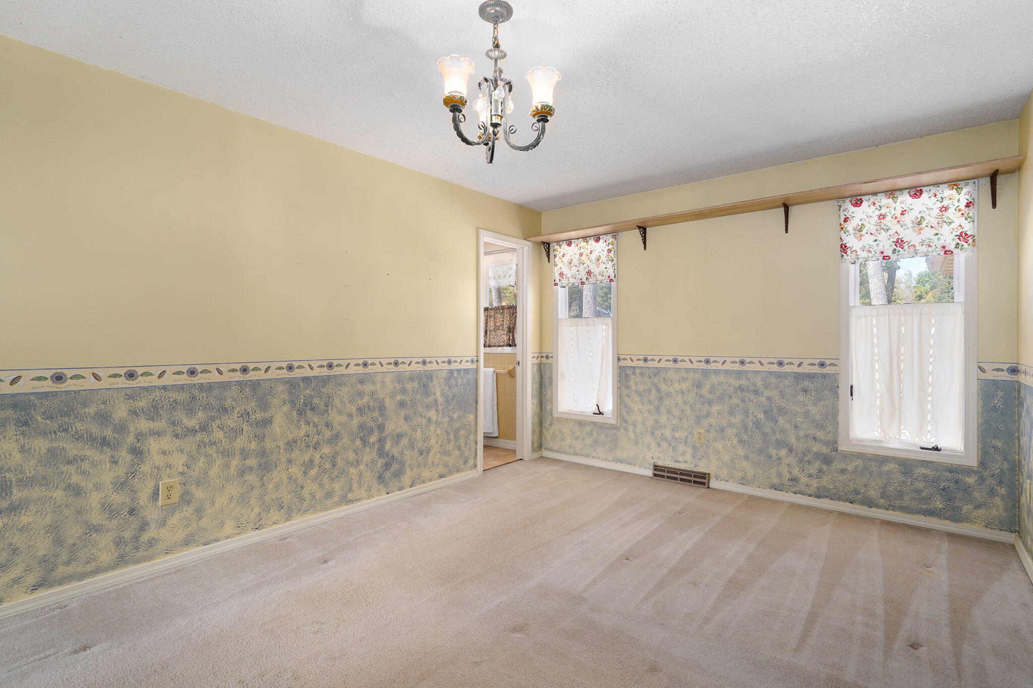 4005 West Farm Road 6 Property Photo 28