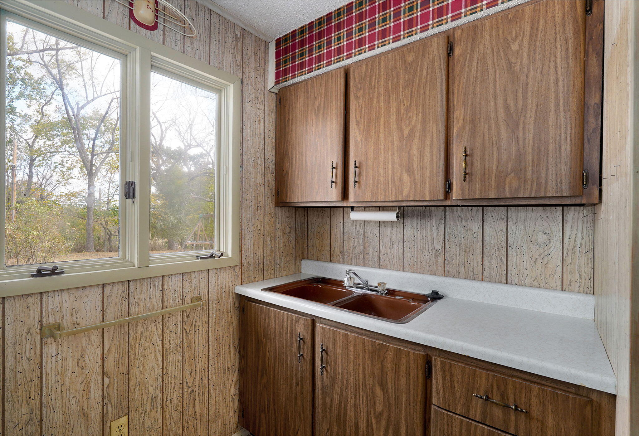 4005 West Farm Road 6 Property Photo 35