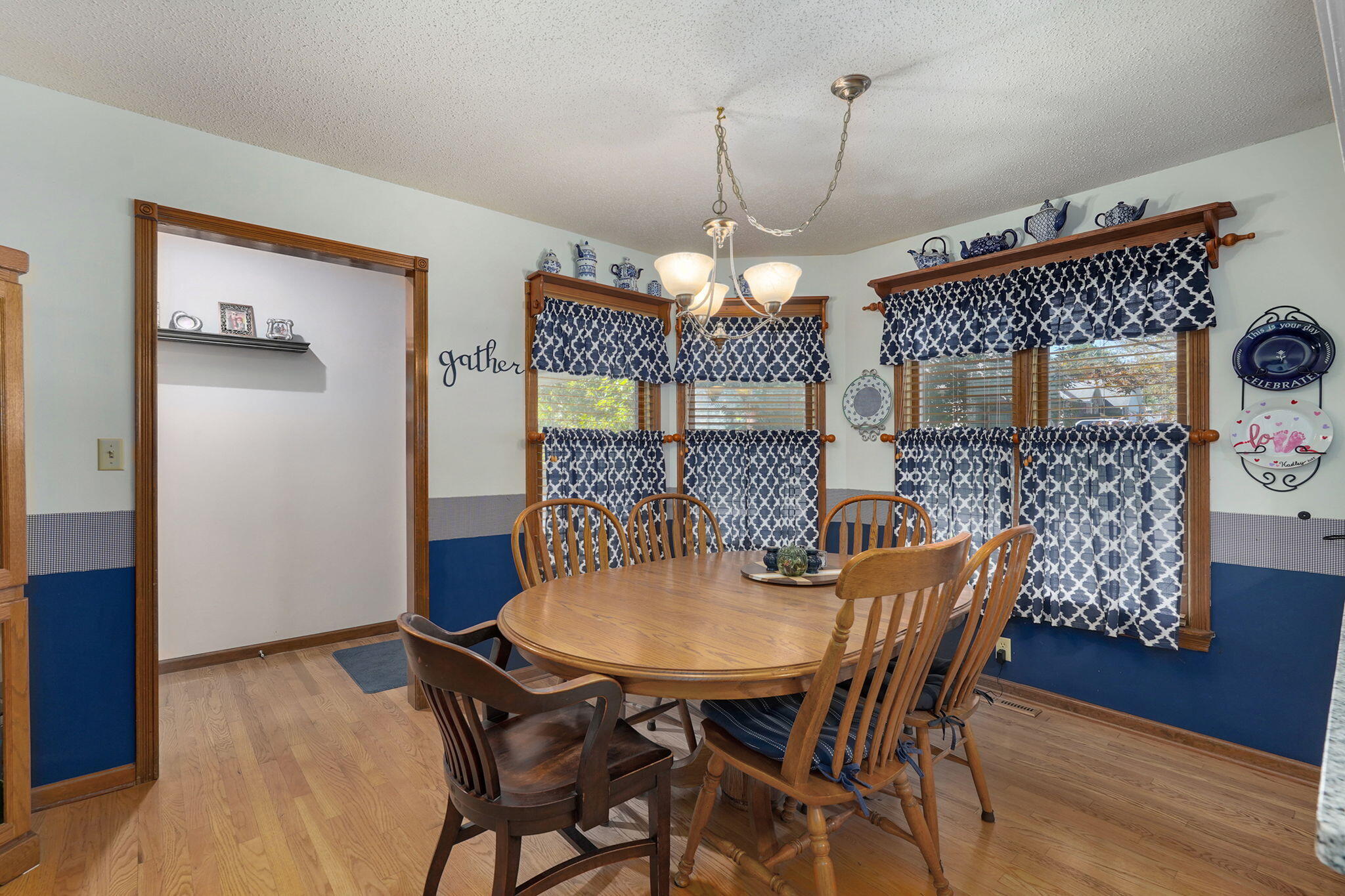 5102 South Elizabeth Avenue Property Photo 8