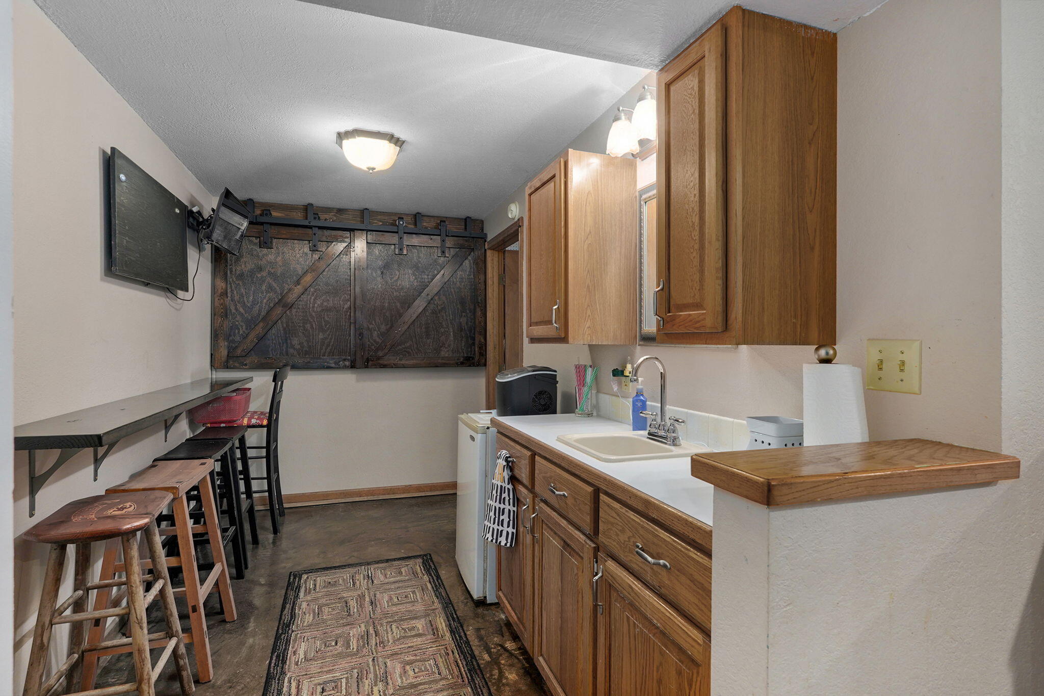 5102 South Elizabeth Avenue Property Photo 28