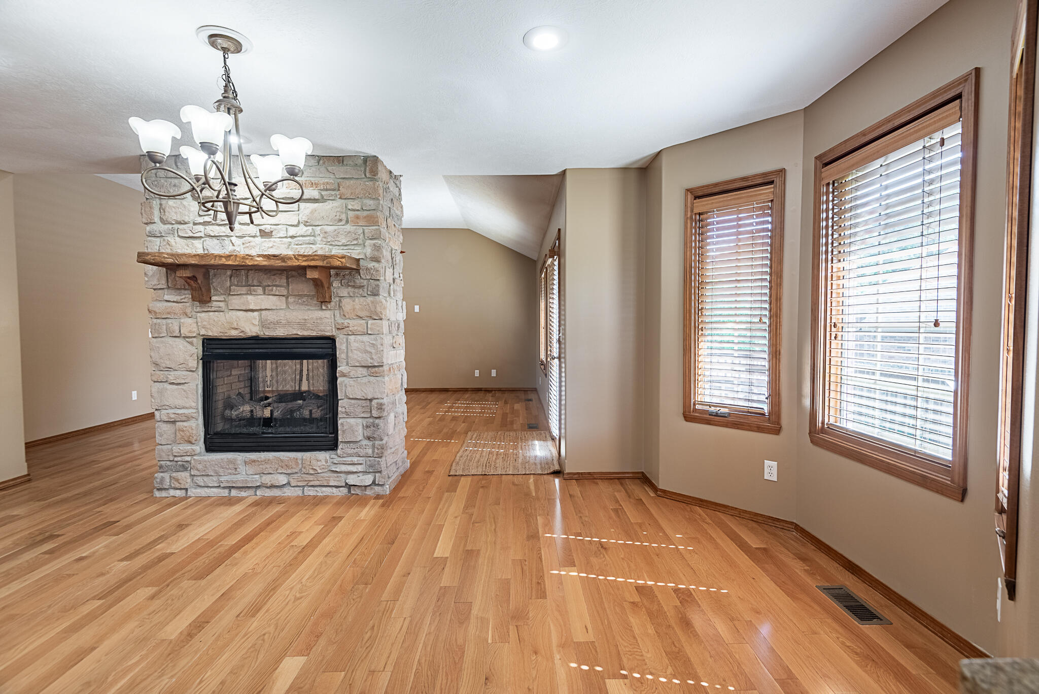 2014 West Village Terrace Property Photo 11