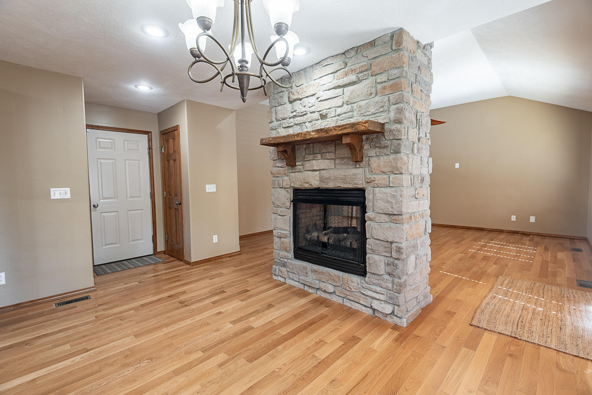 2014 West Village Terrace Property Photo 12