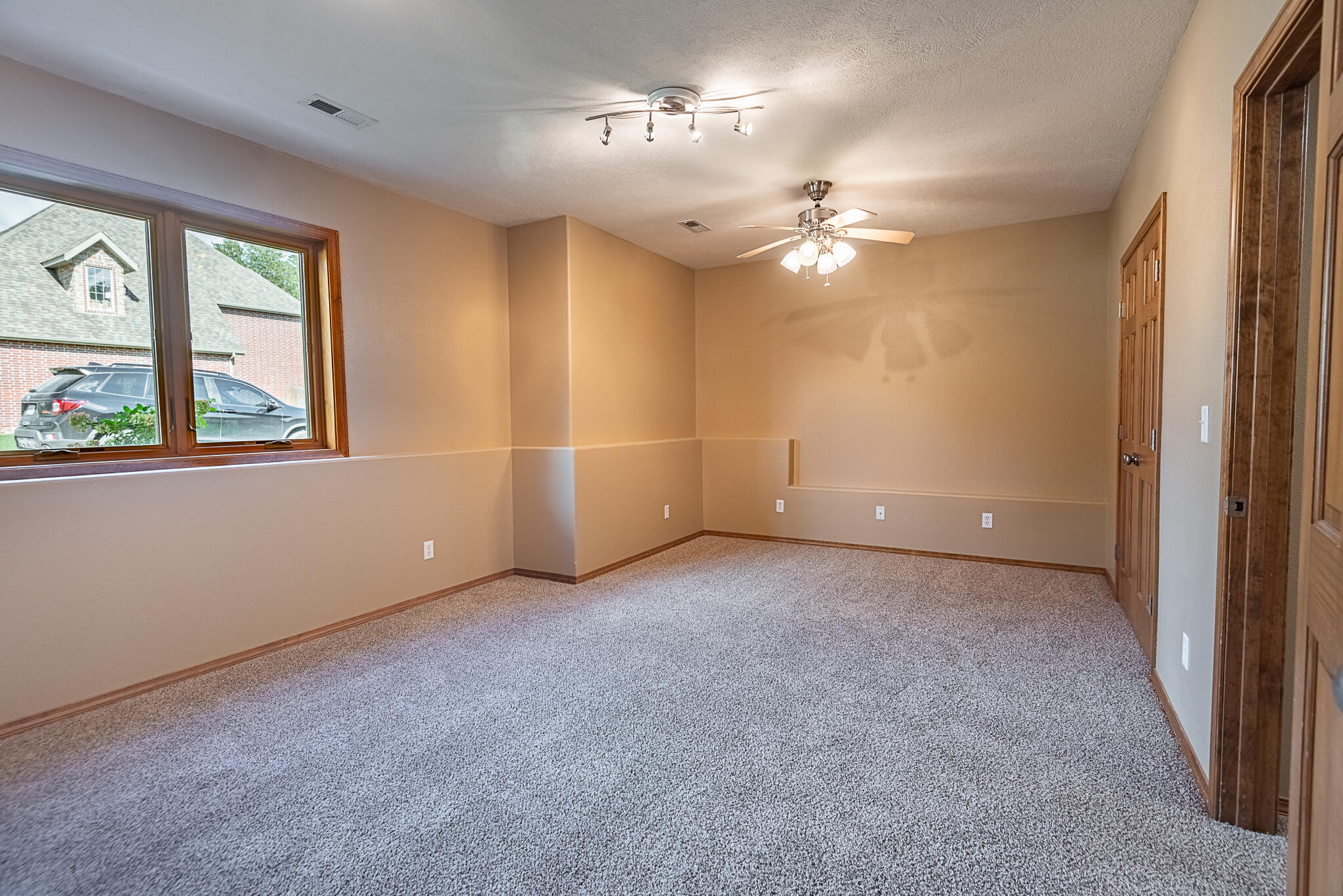 2014 West Village Terrace Property Photo 41
