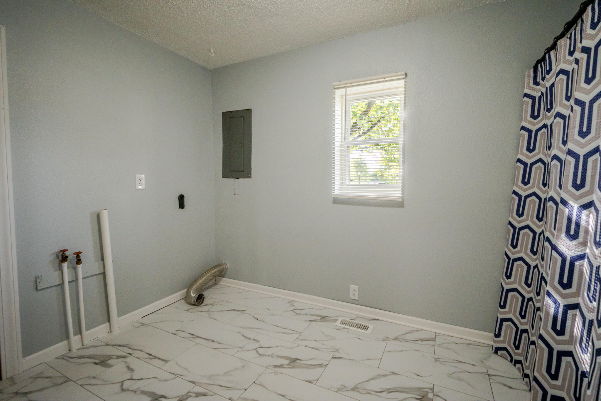39 West Springfield Street Property Photo 13