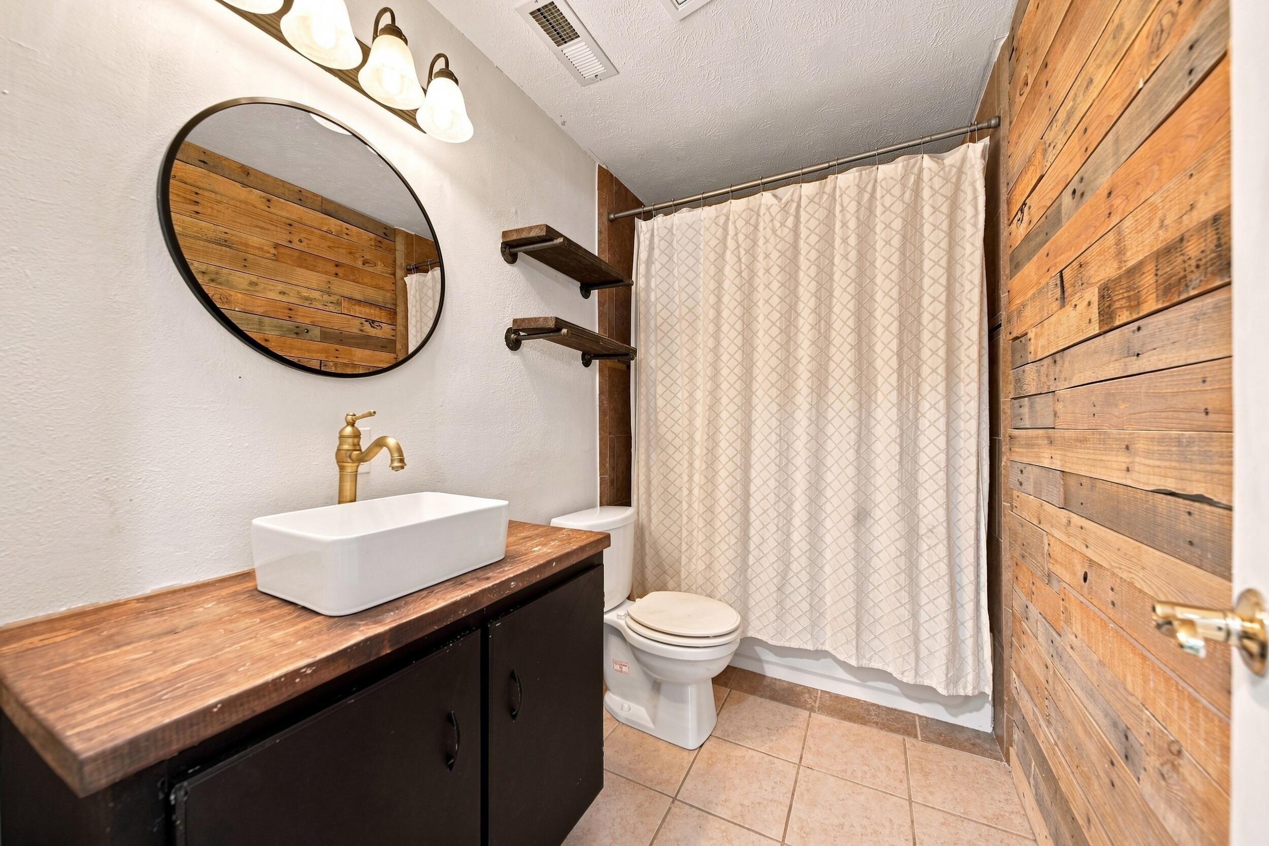 2228 East Huntington Street Property Photo 15