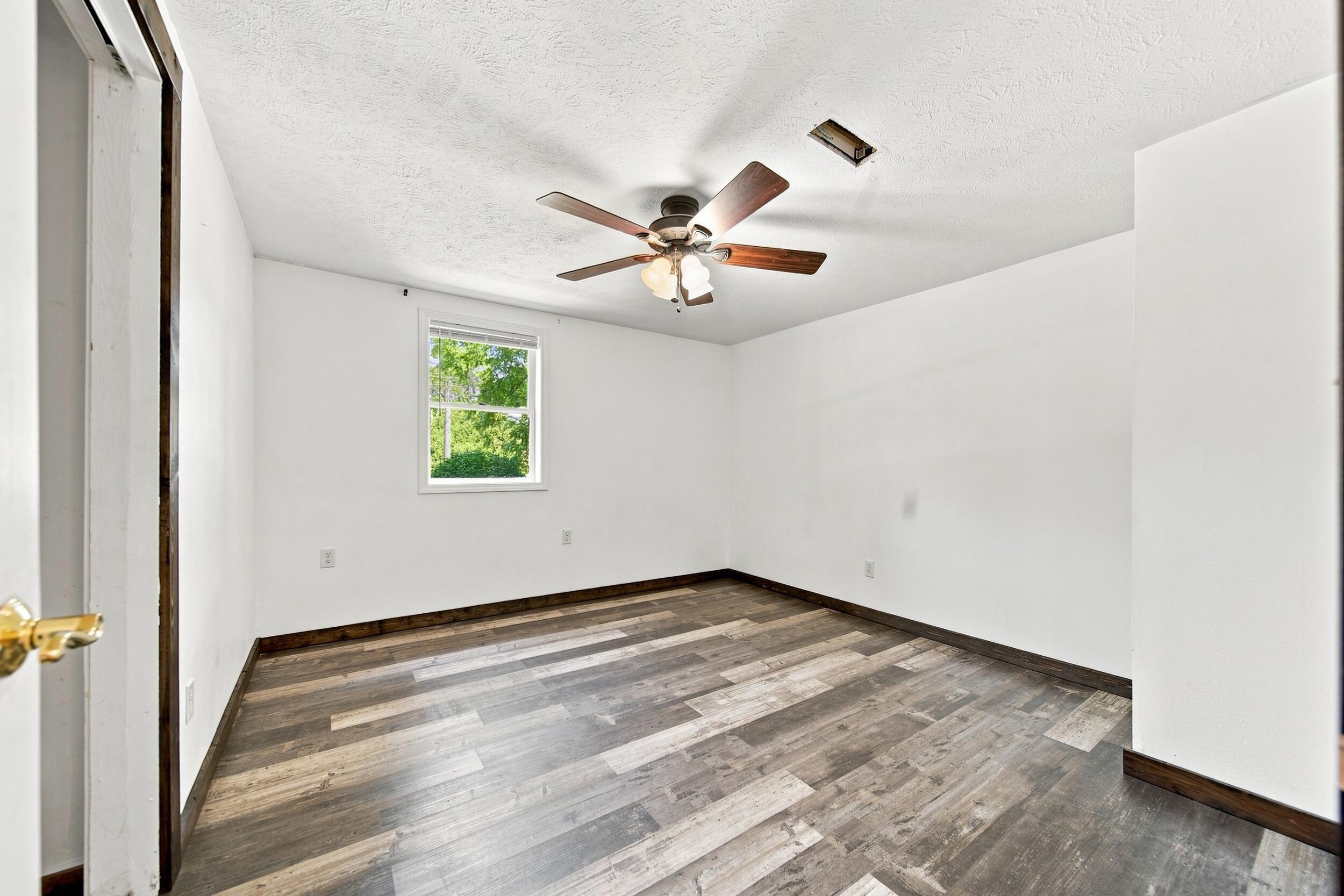 2228 East Huntington Street Property Photo 17