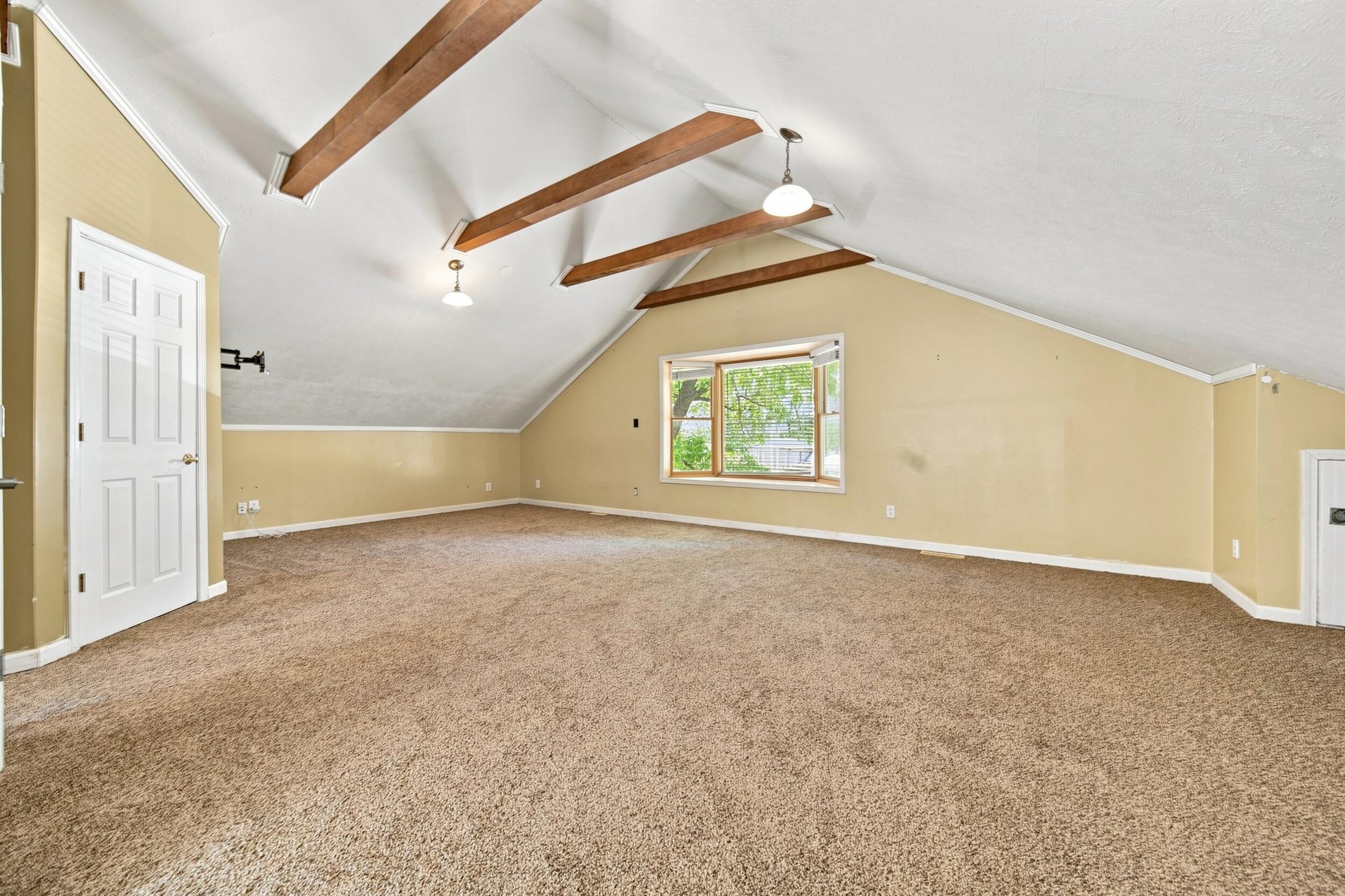 2228 East Huntington Street Property Photo 33