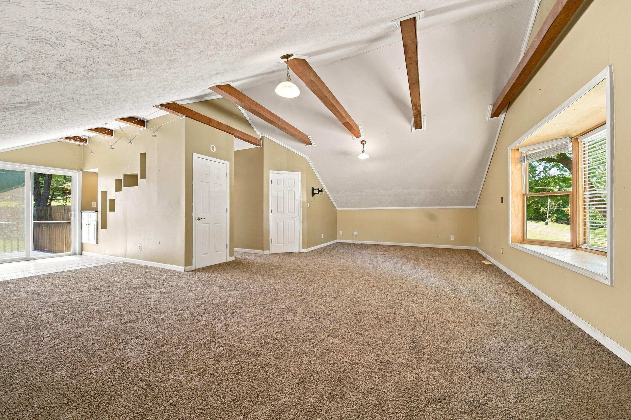 2228 East Huntington Street Property Photo 34