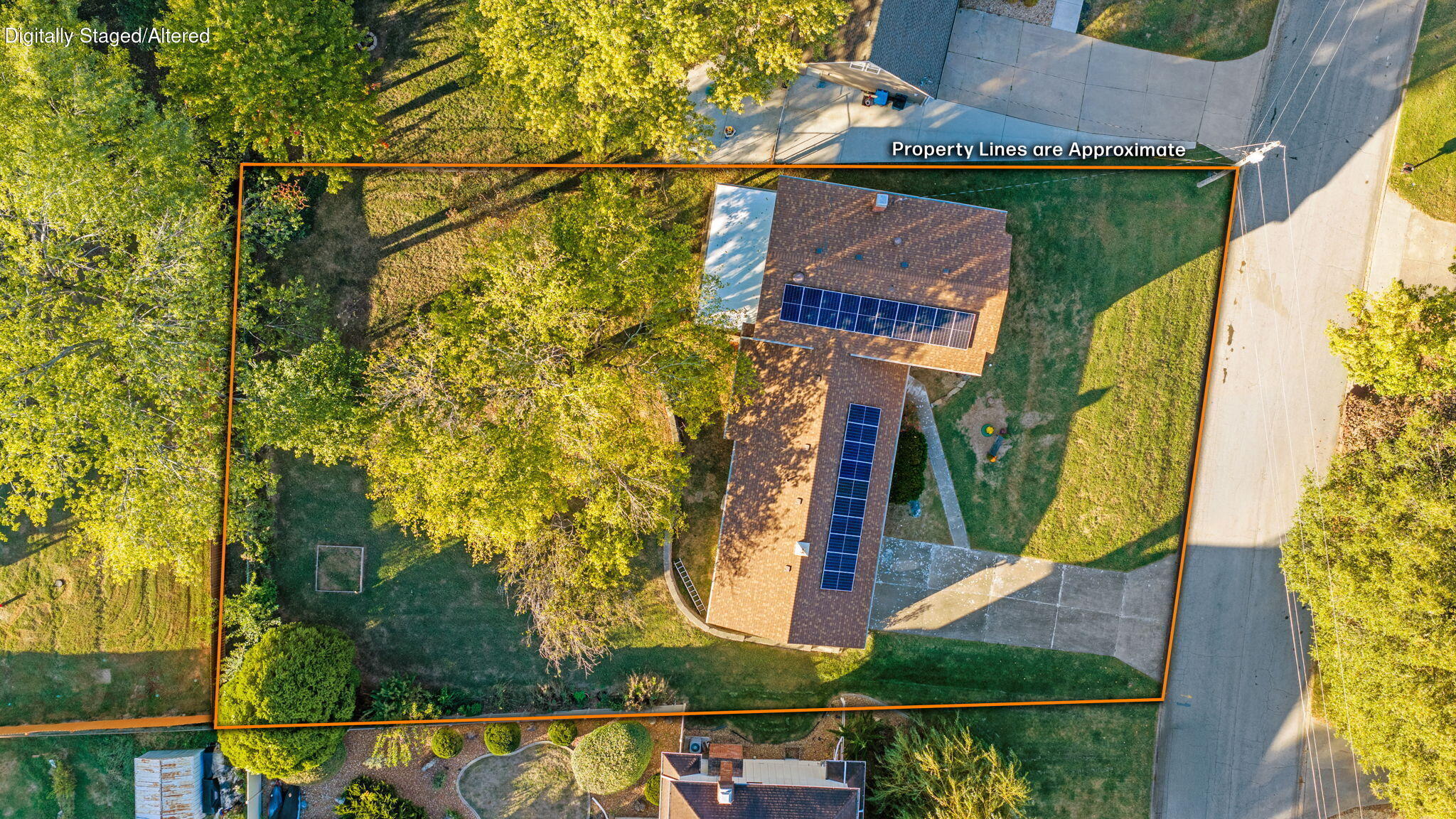 2527 South Camber Avenue Property Photo 6