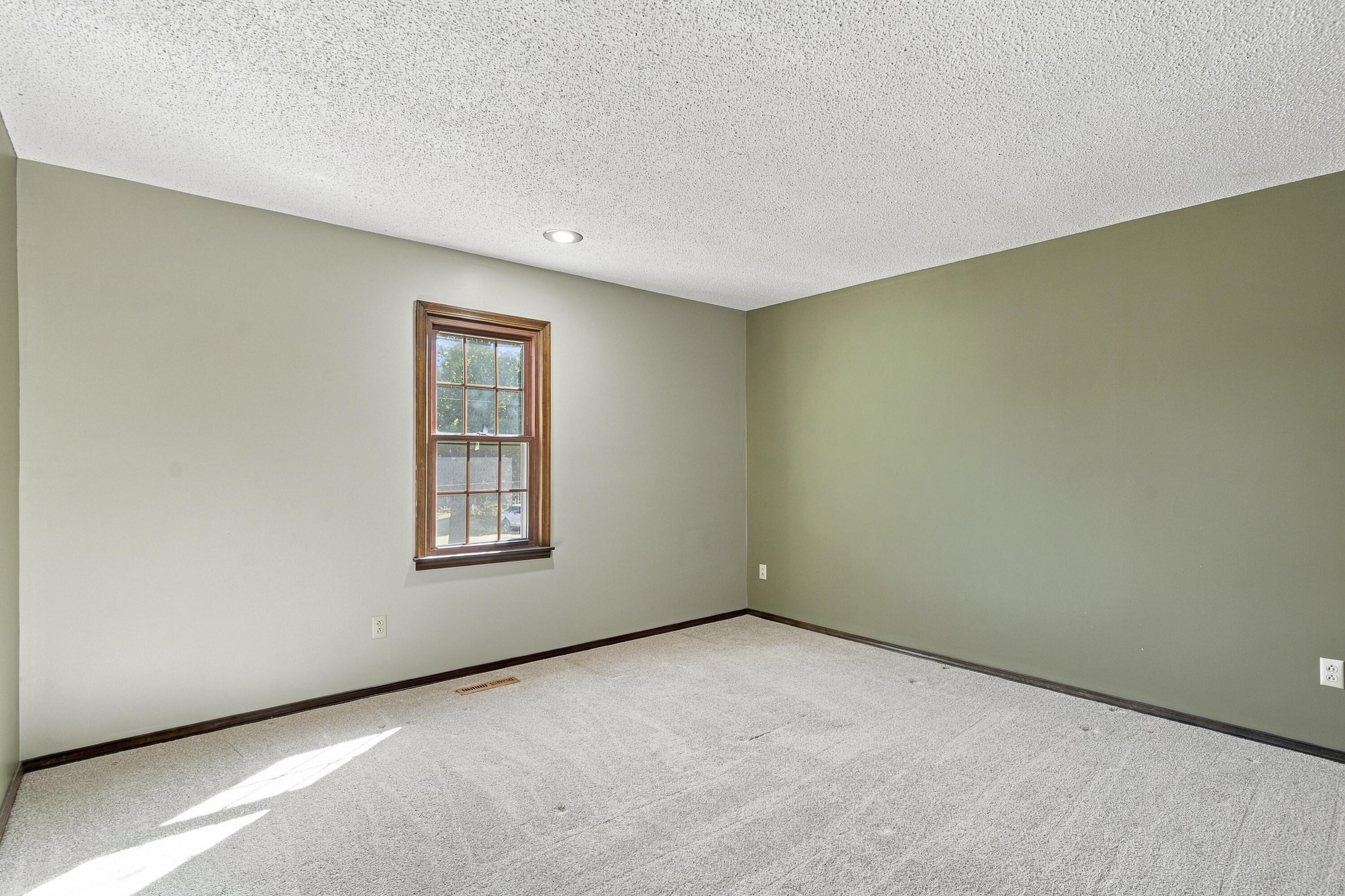 2527 South Camber Avenue Property Photo 26