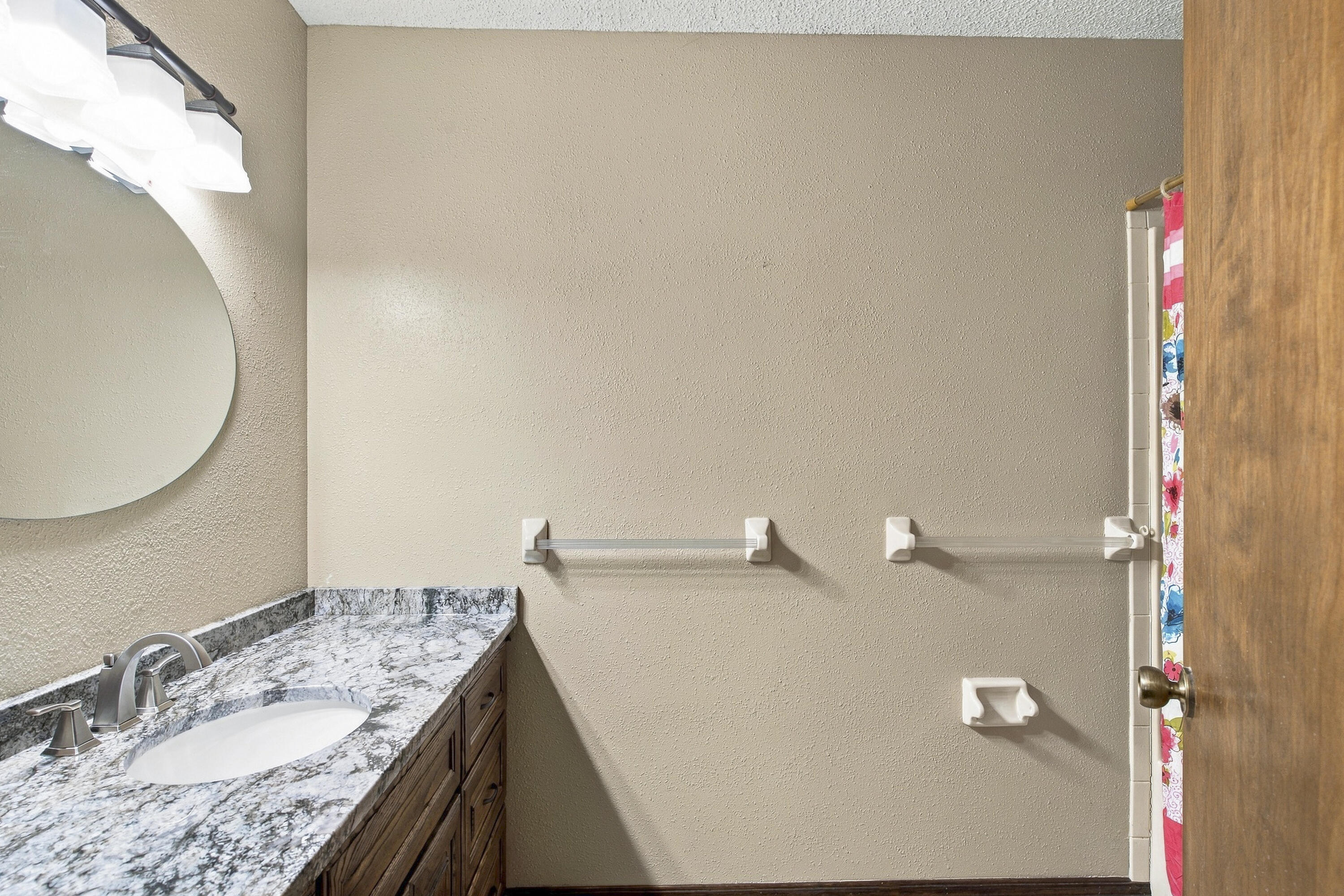 2527 South Camber Avenue Property Photo 27