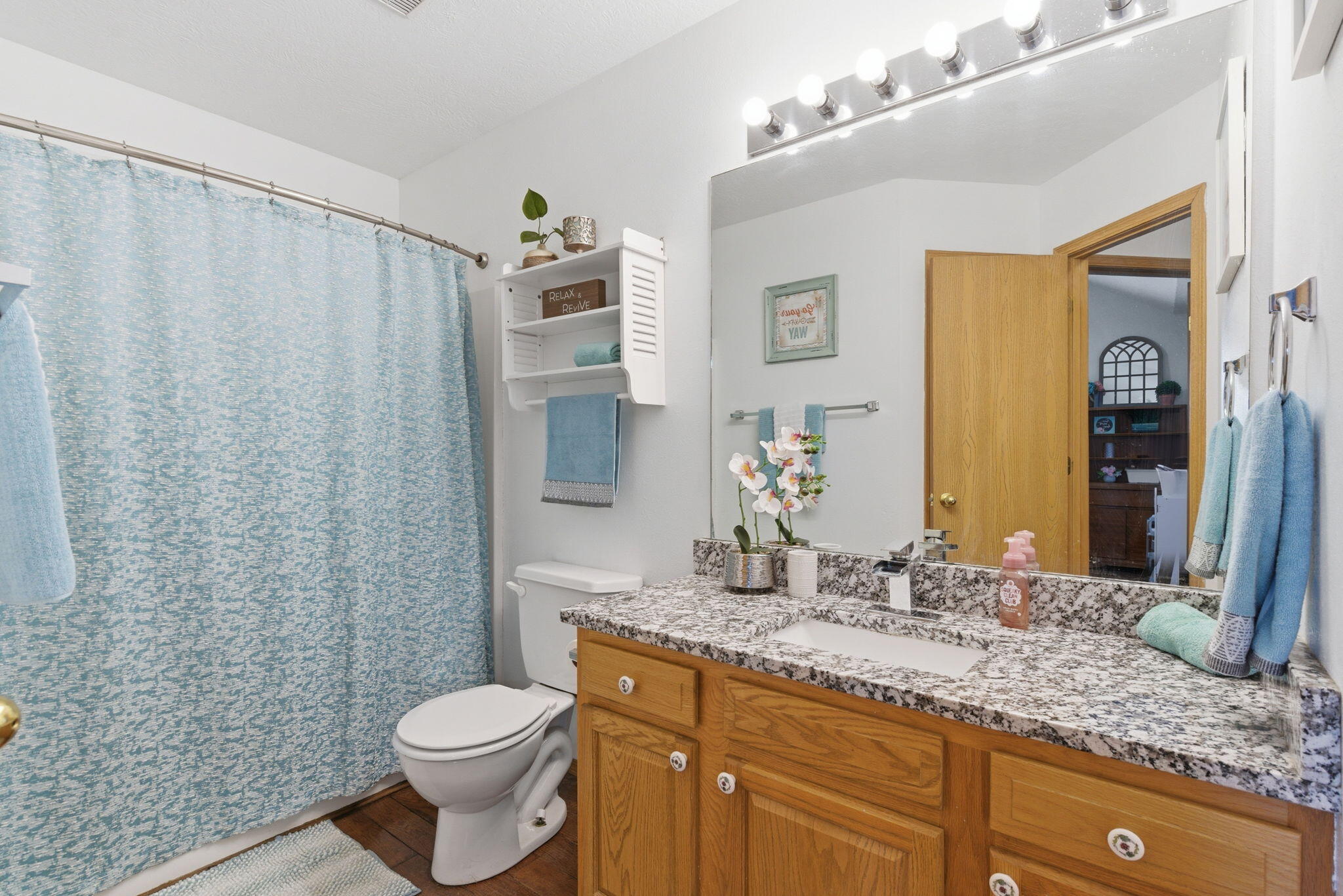 982 South Redwood Street Property Photo 21
