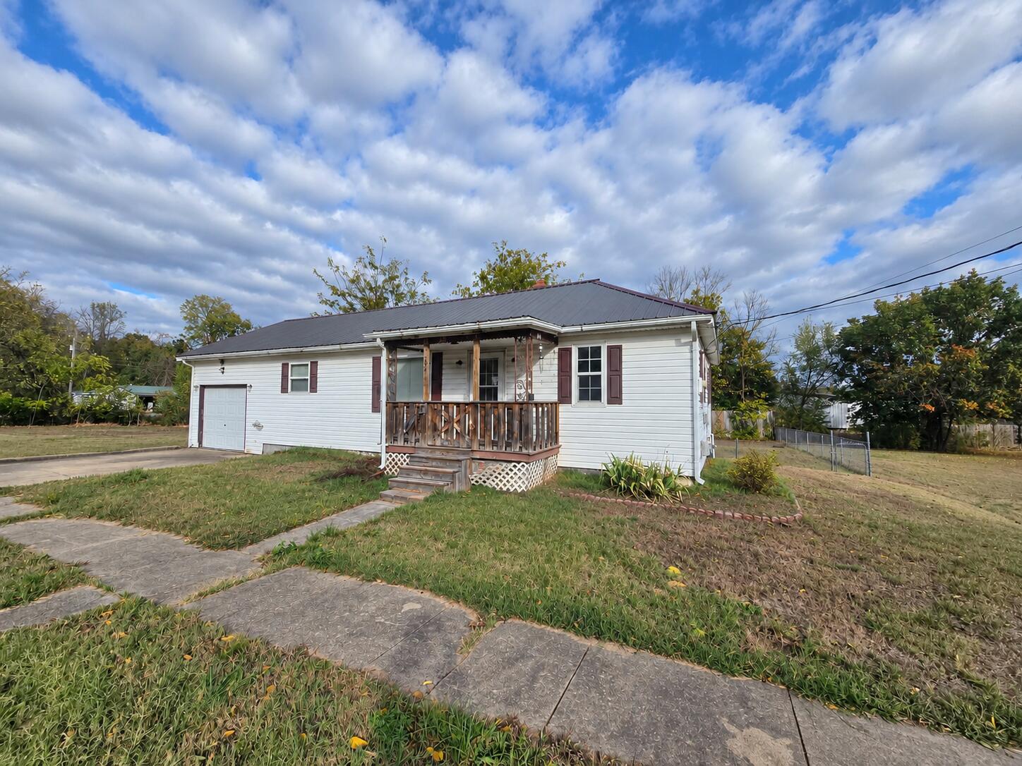 734 Cedar Avenue Property Photo 1