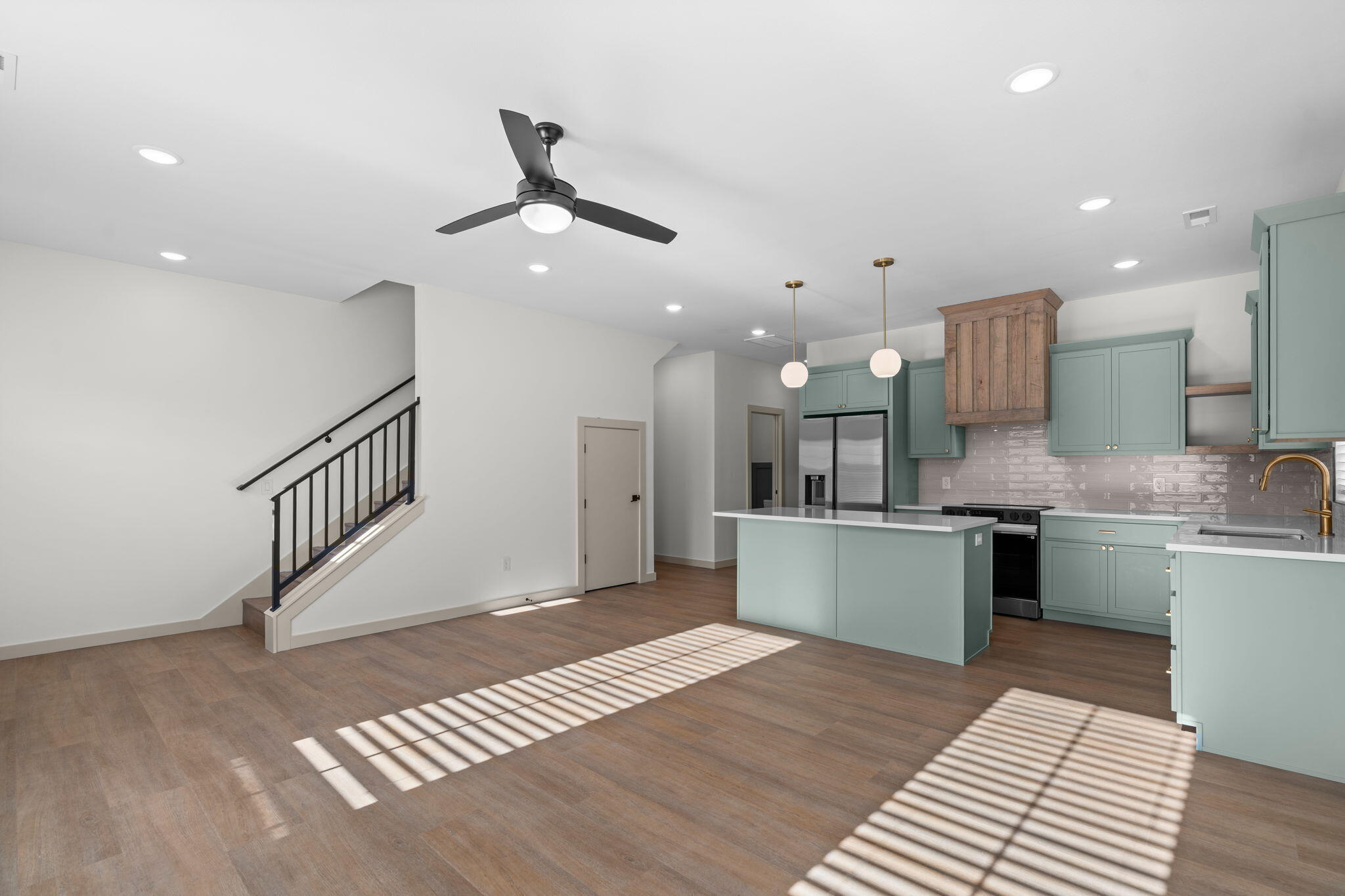 5716 South Southwind Avenue Property Photo 8