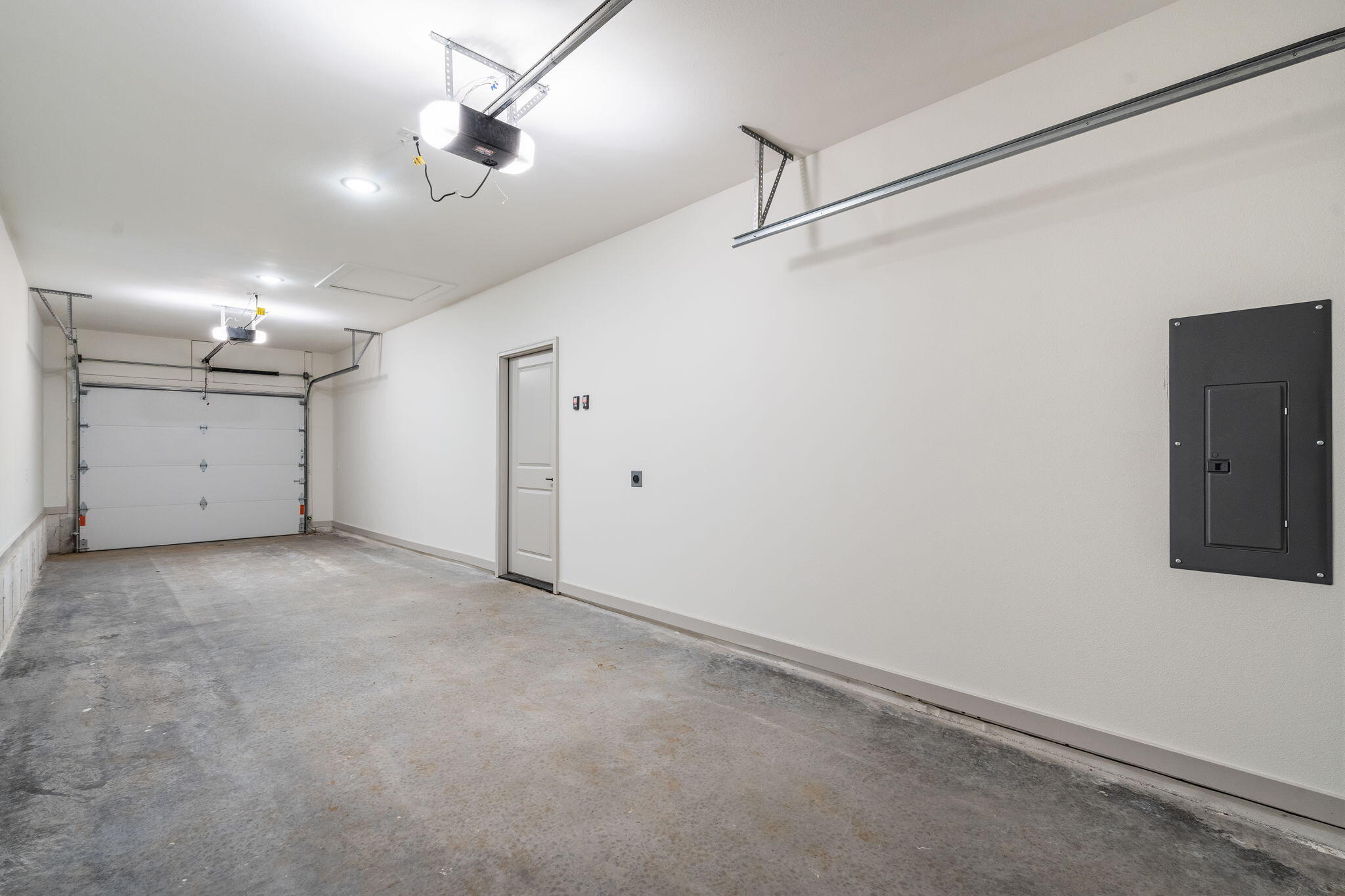 5716 South Southwind Avenue Property Photo 25
