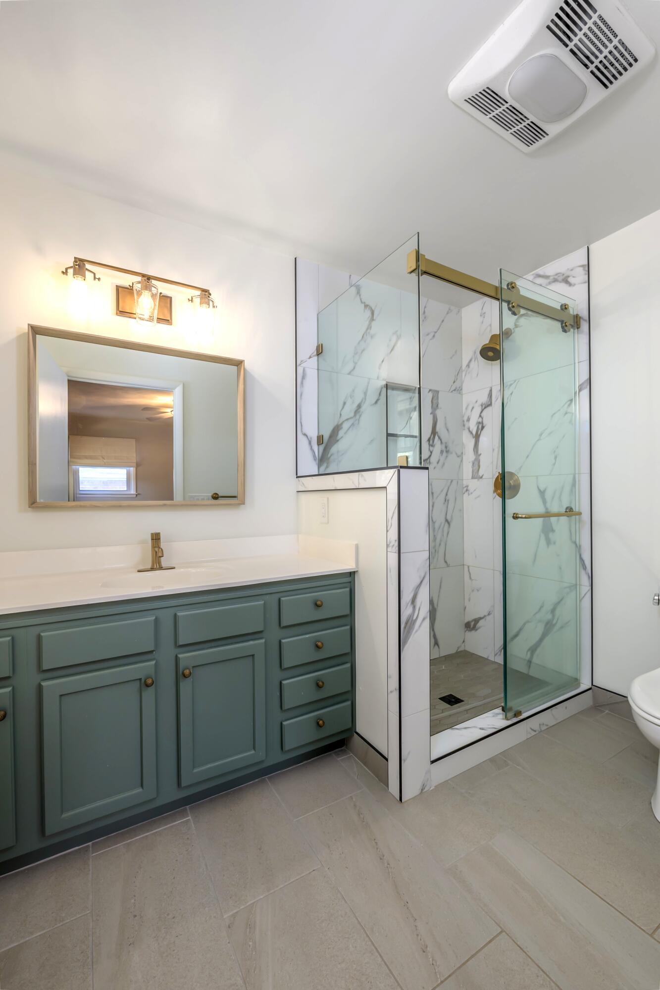 2258 East Mirabeau Street Property Photo 19