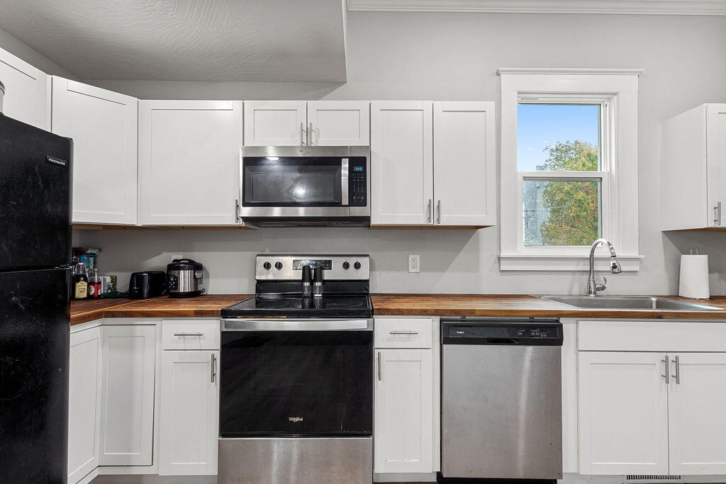 621 South Market Avenue Property Photo 16