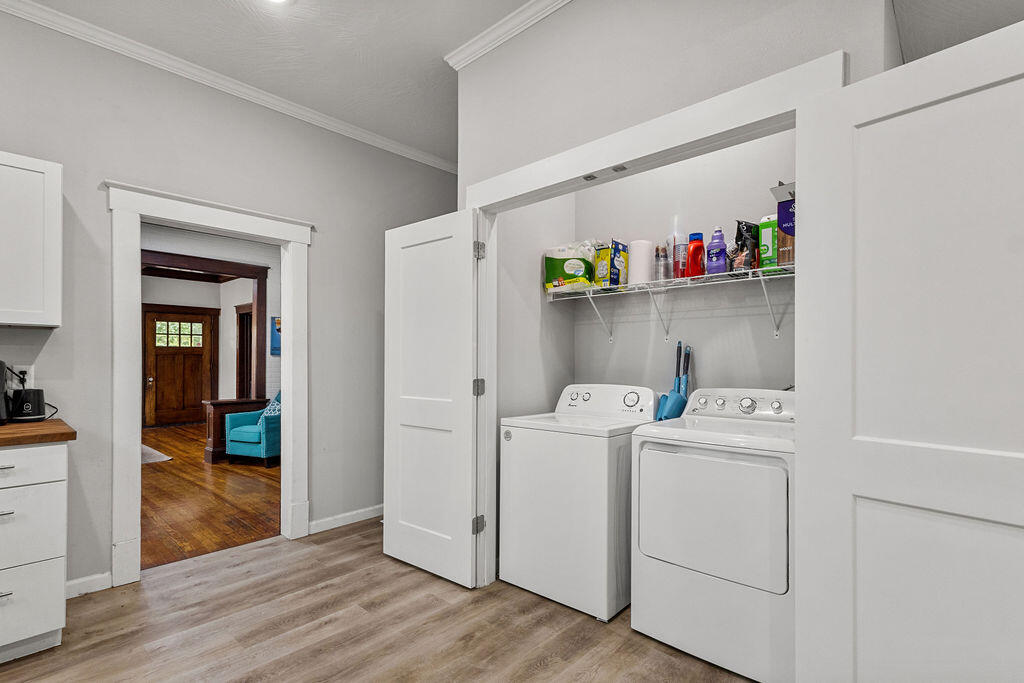 621 South Market Avenue Property Photo 18